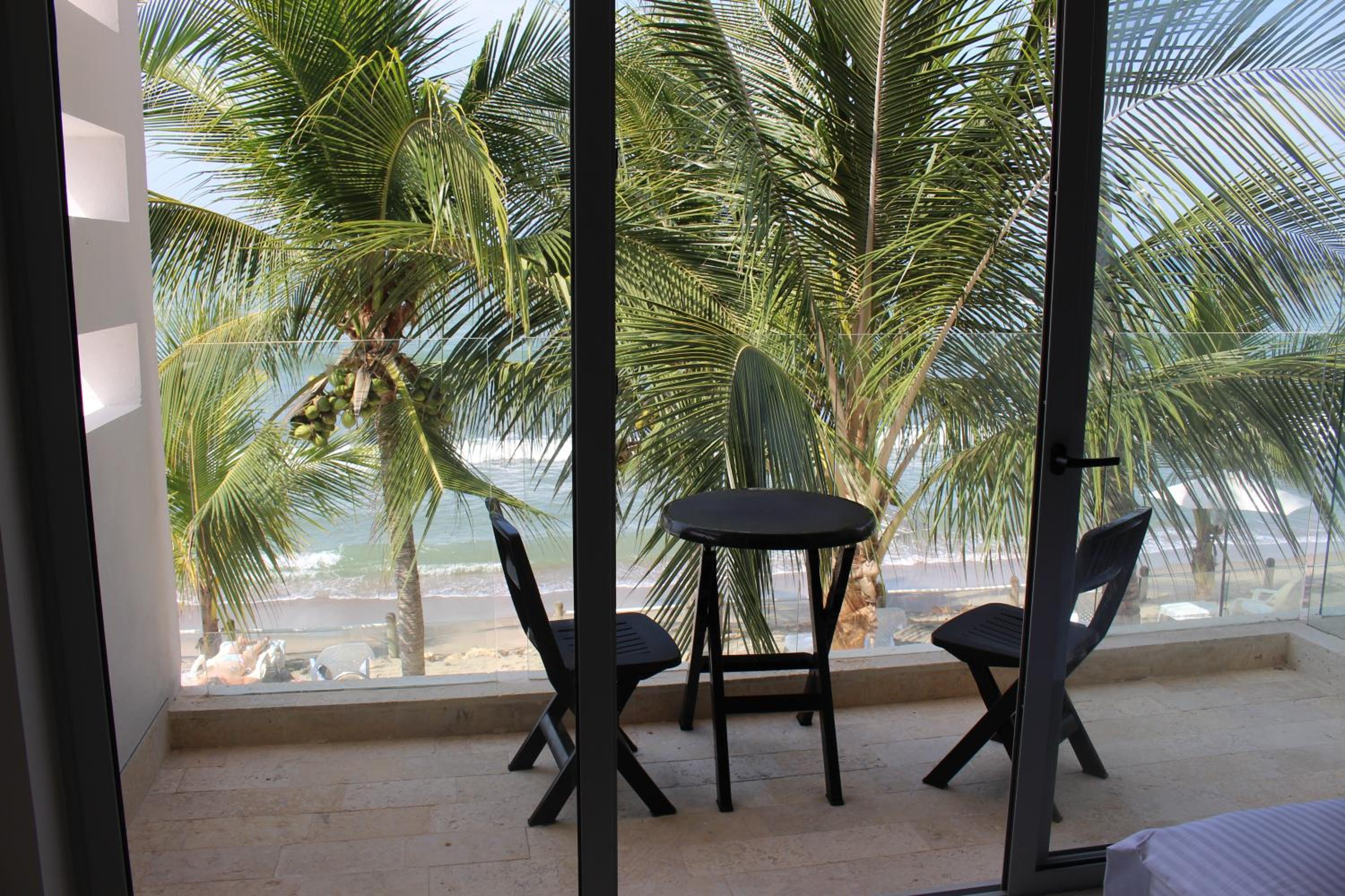 Deluxe Double or Twin Room with Sea View photo 2