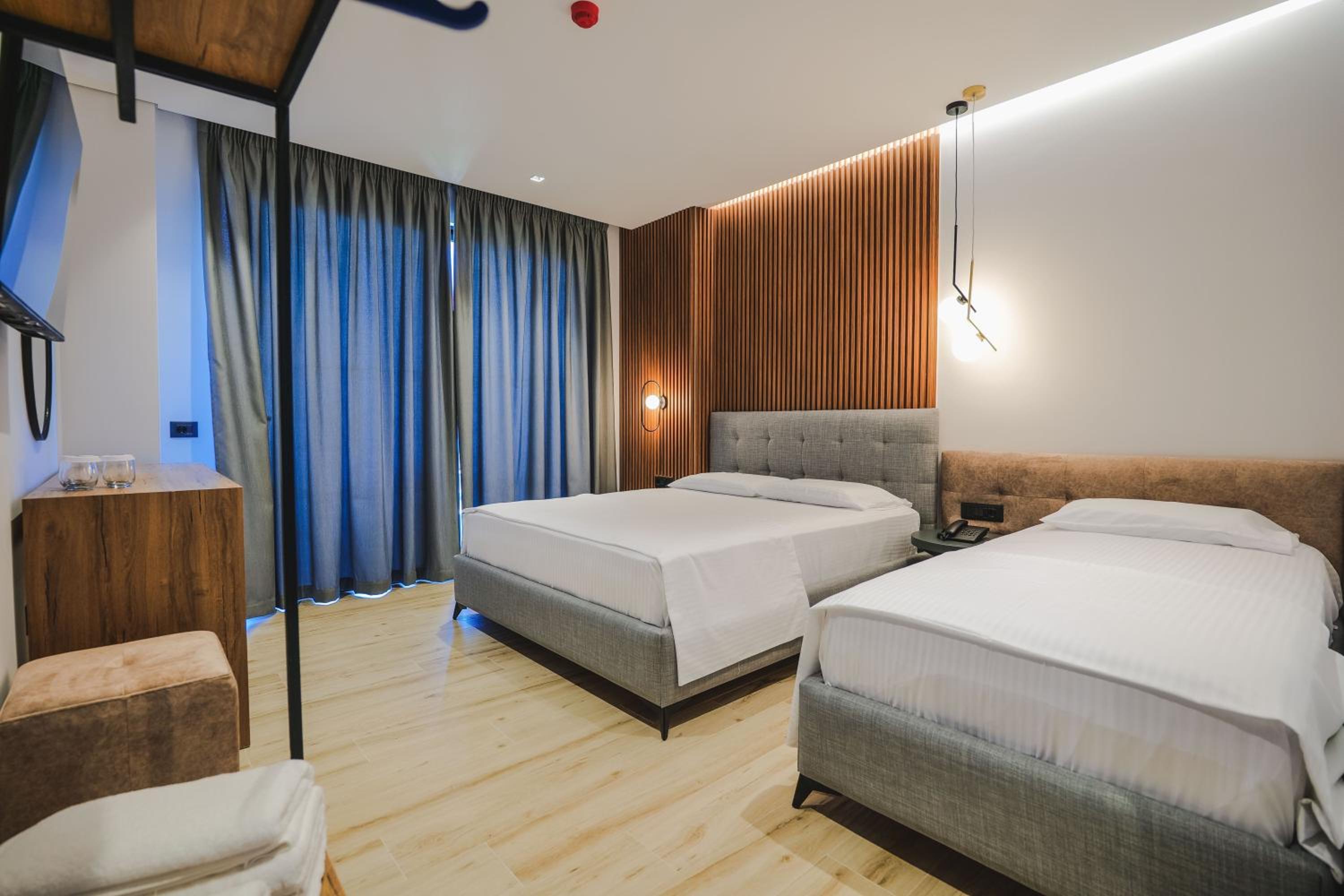 Deluxe Triple Room with Sea View