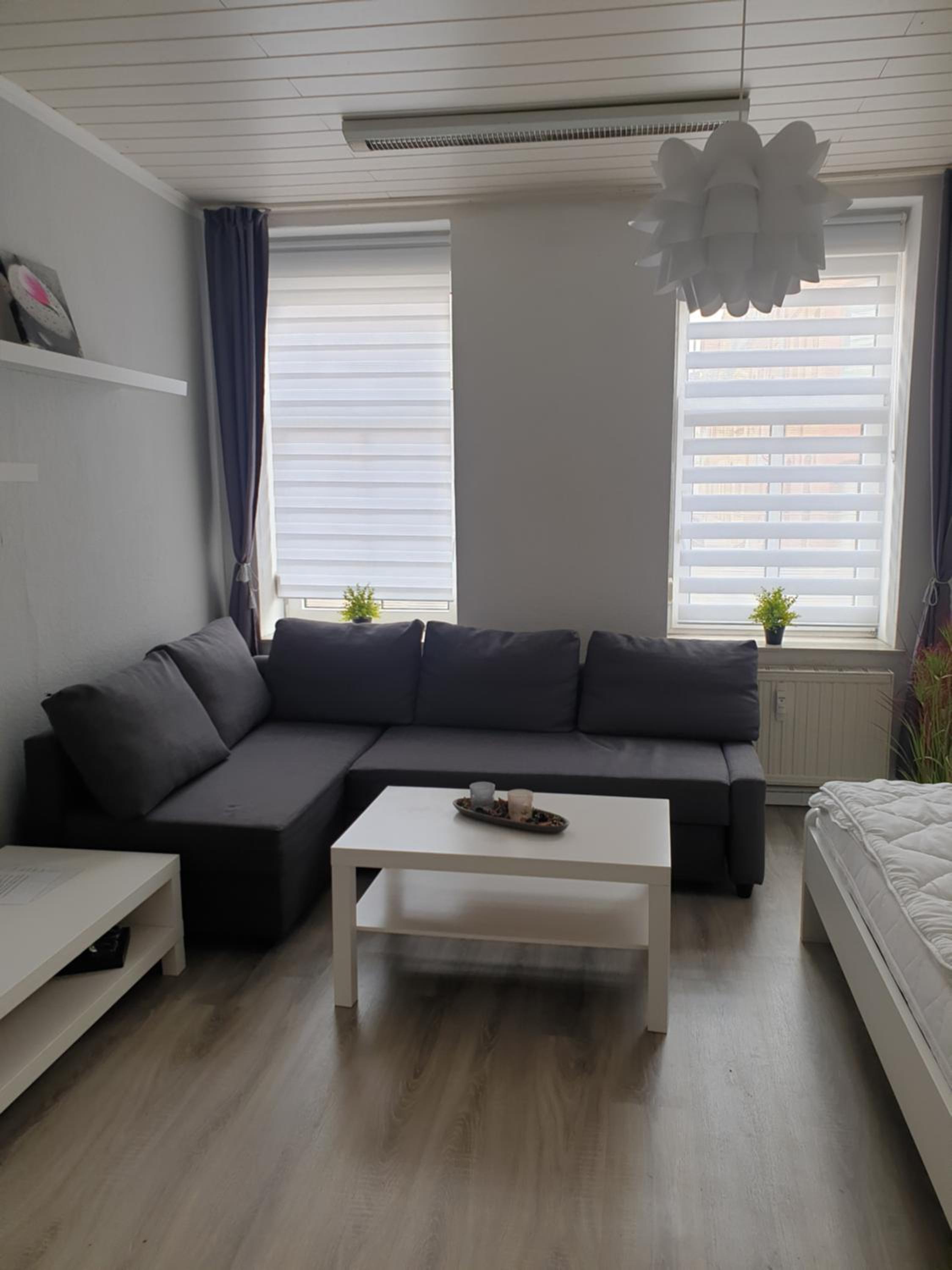 One-Bedroom Apartment photo 1