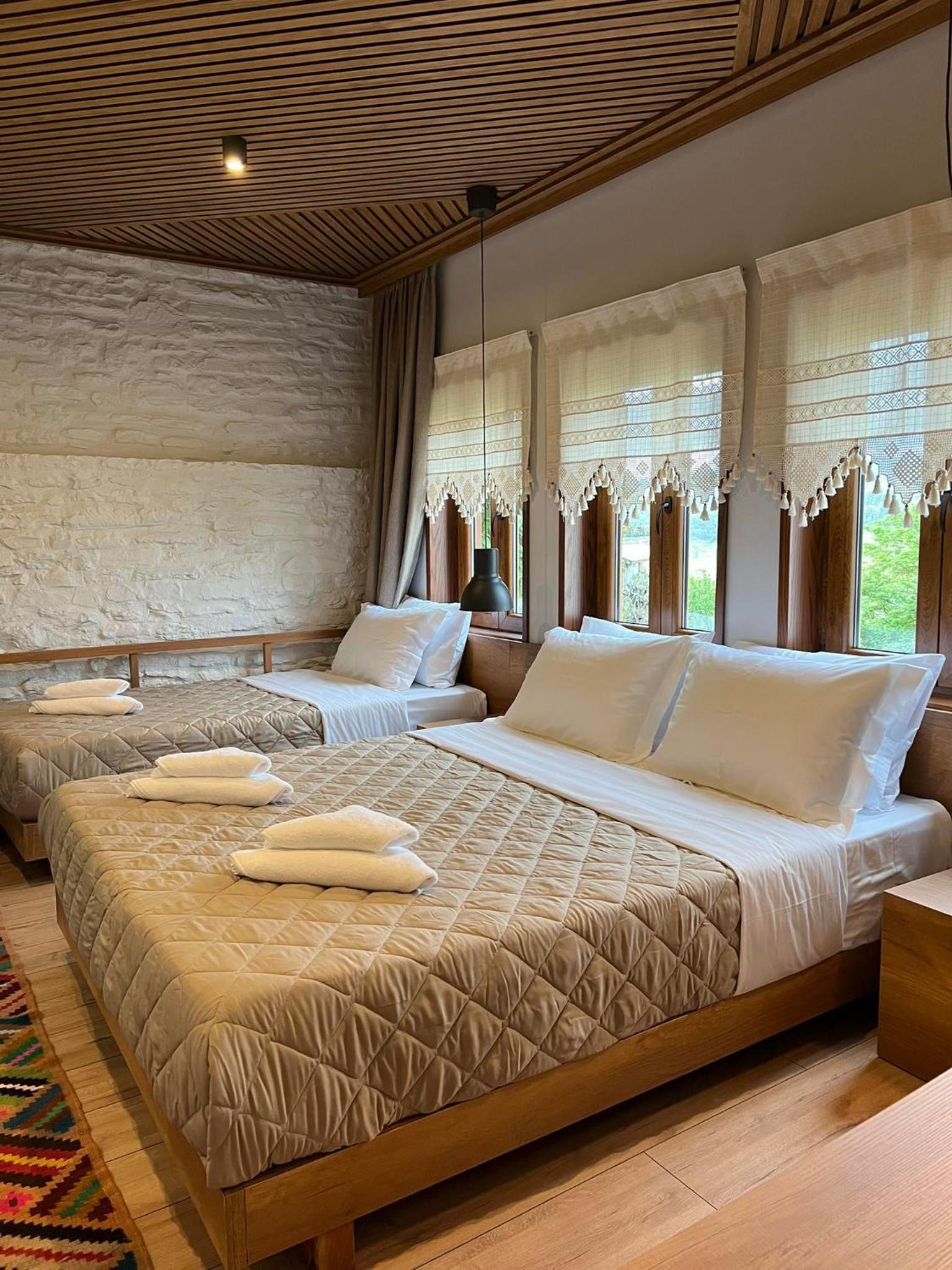 Superior Triple Room photo 2