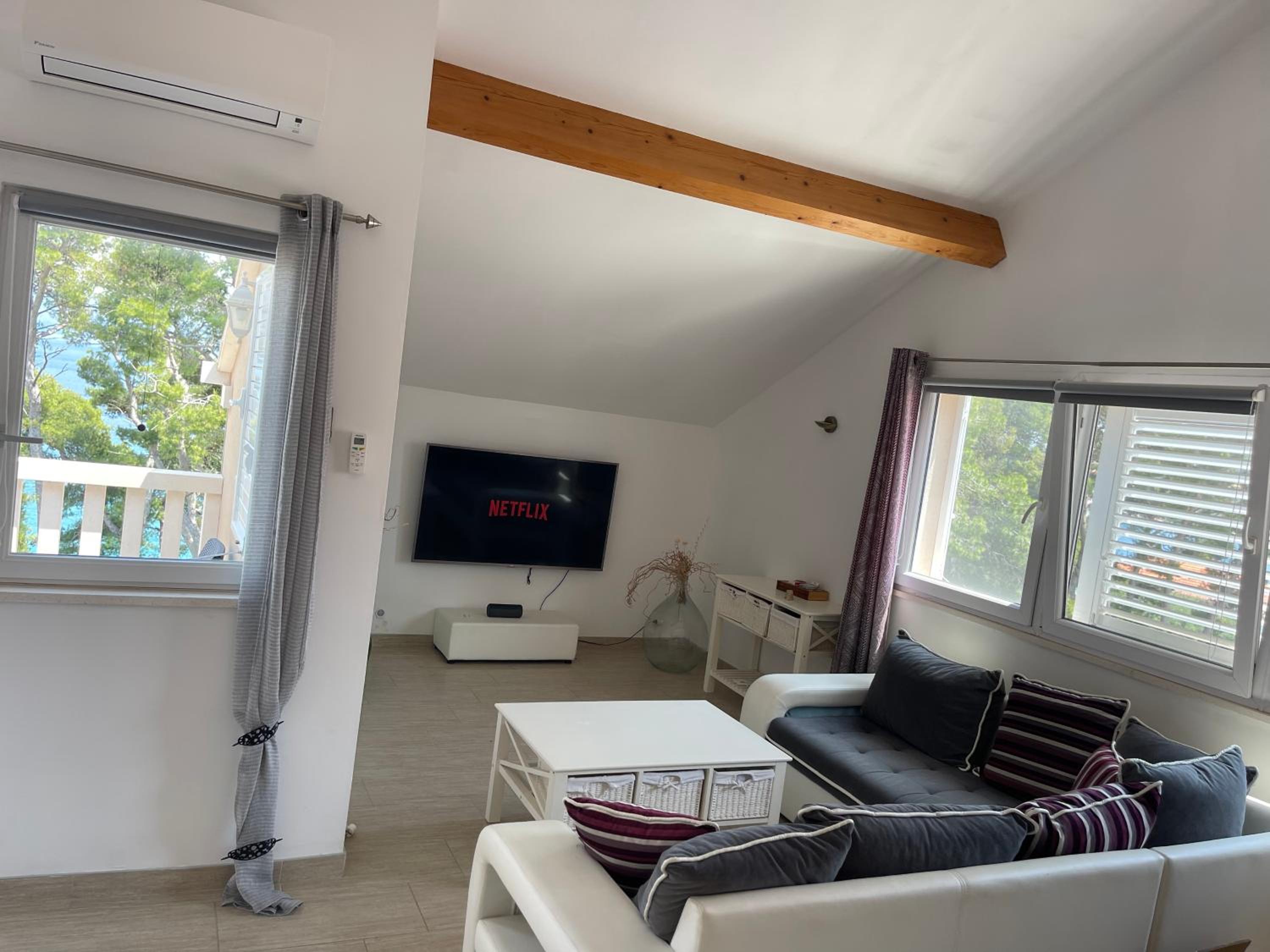 Two-Bedroom Apartment with Terrace and Sea View
