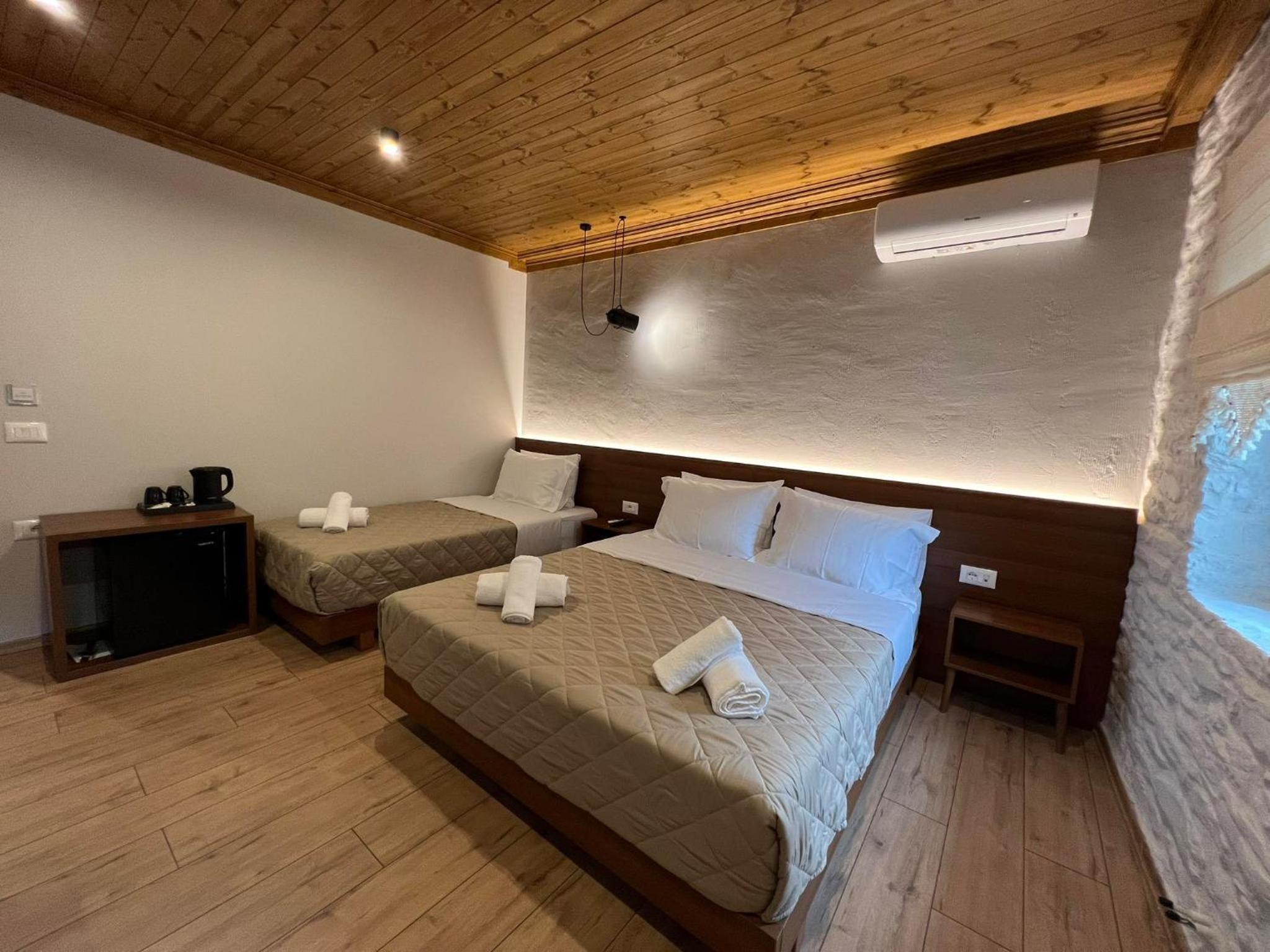 Standard Triple Room photo 3
