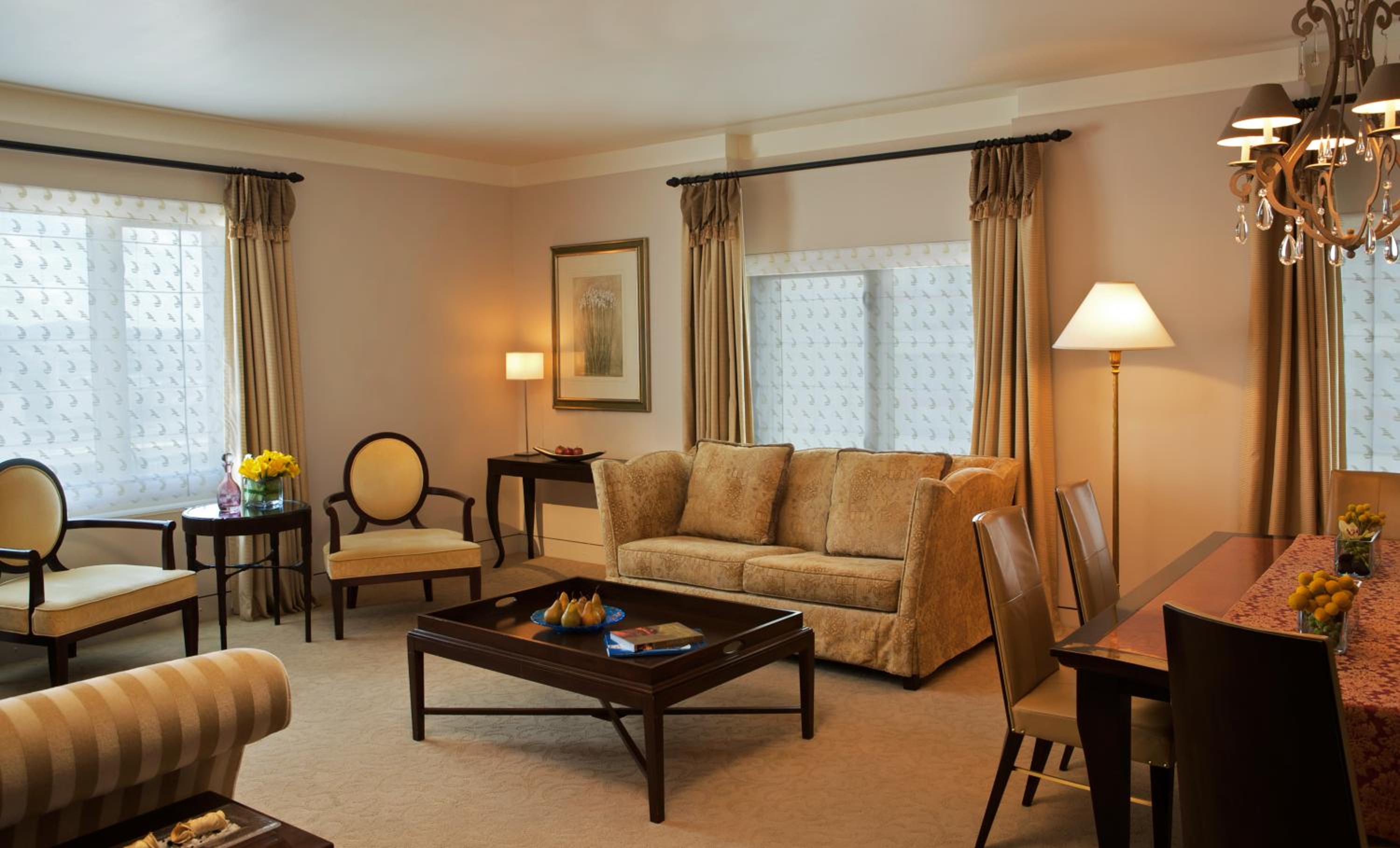 Executive 1 Bedroom Suite King Bed - Photo 5
