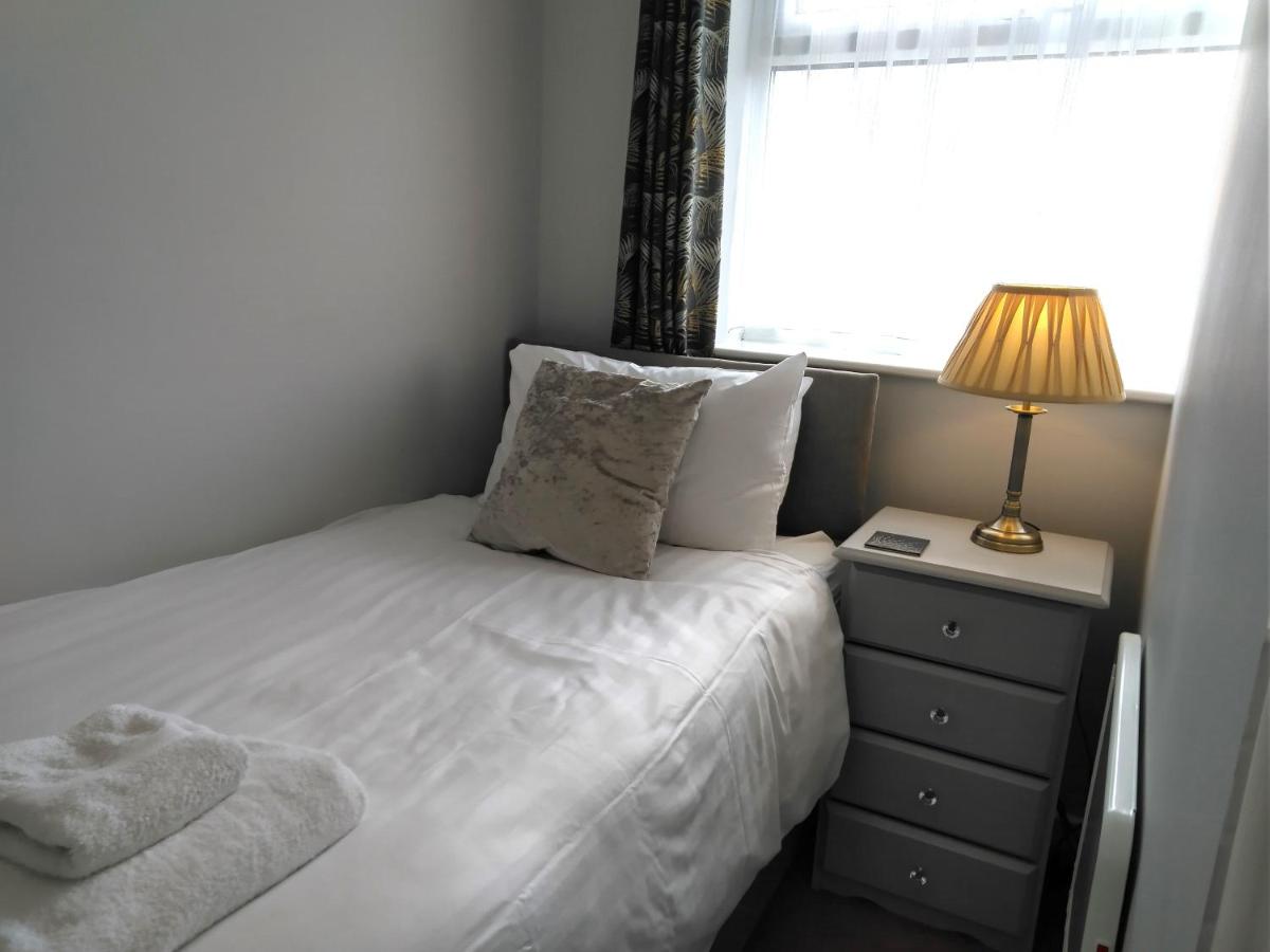 Superior Triple Room photo 3