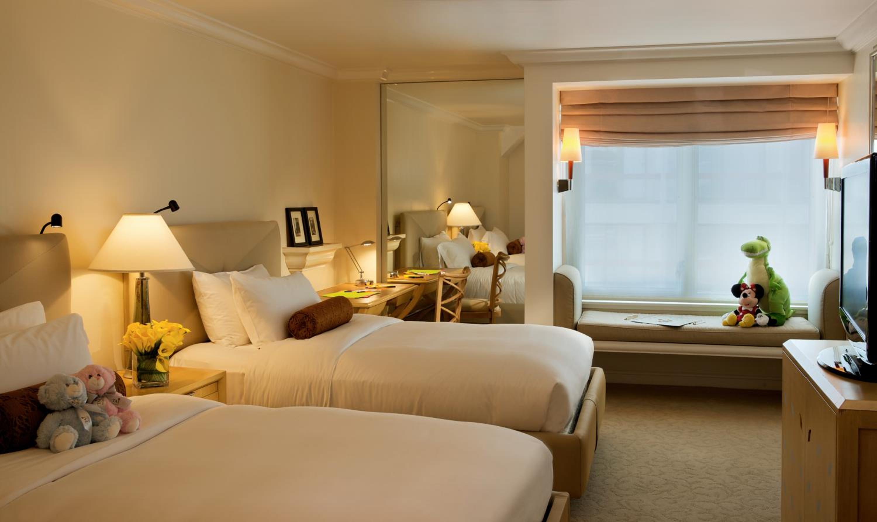 Deluxe Double Room With Two Double Beds