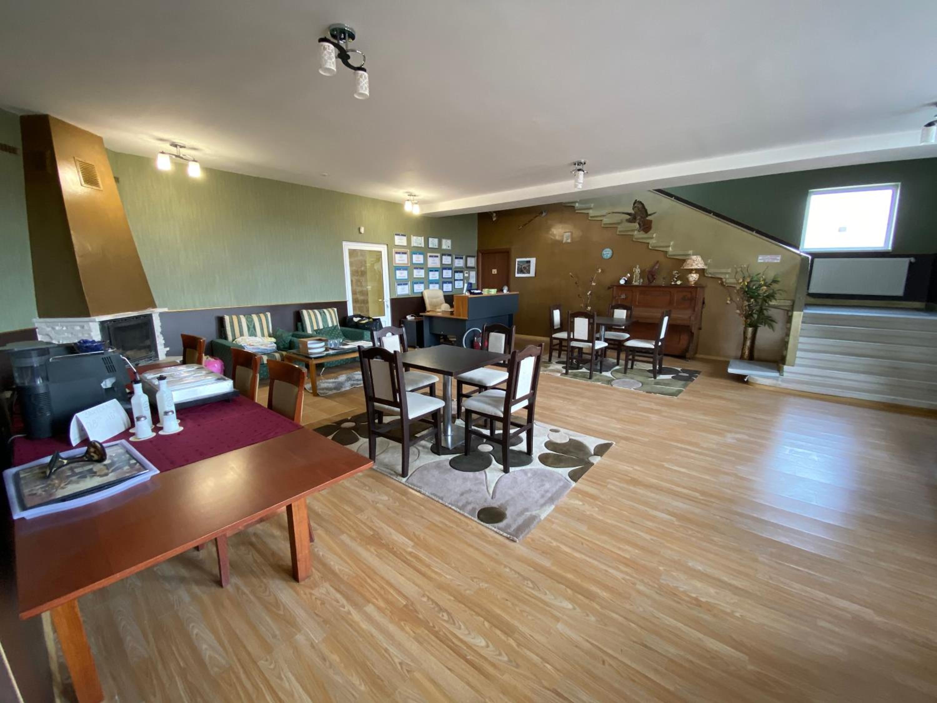 Deluxe Family Room photo 2