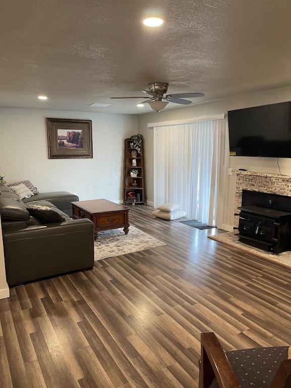 Four-Bedroom House photo 1