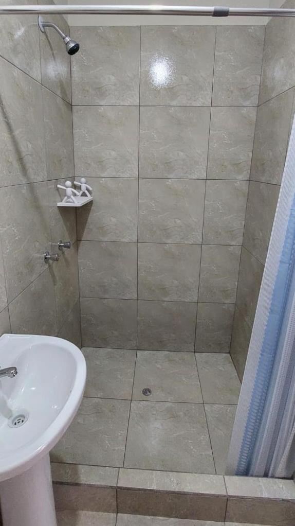 Single Room with Private Bathroom photo 3