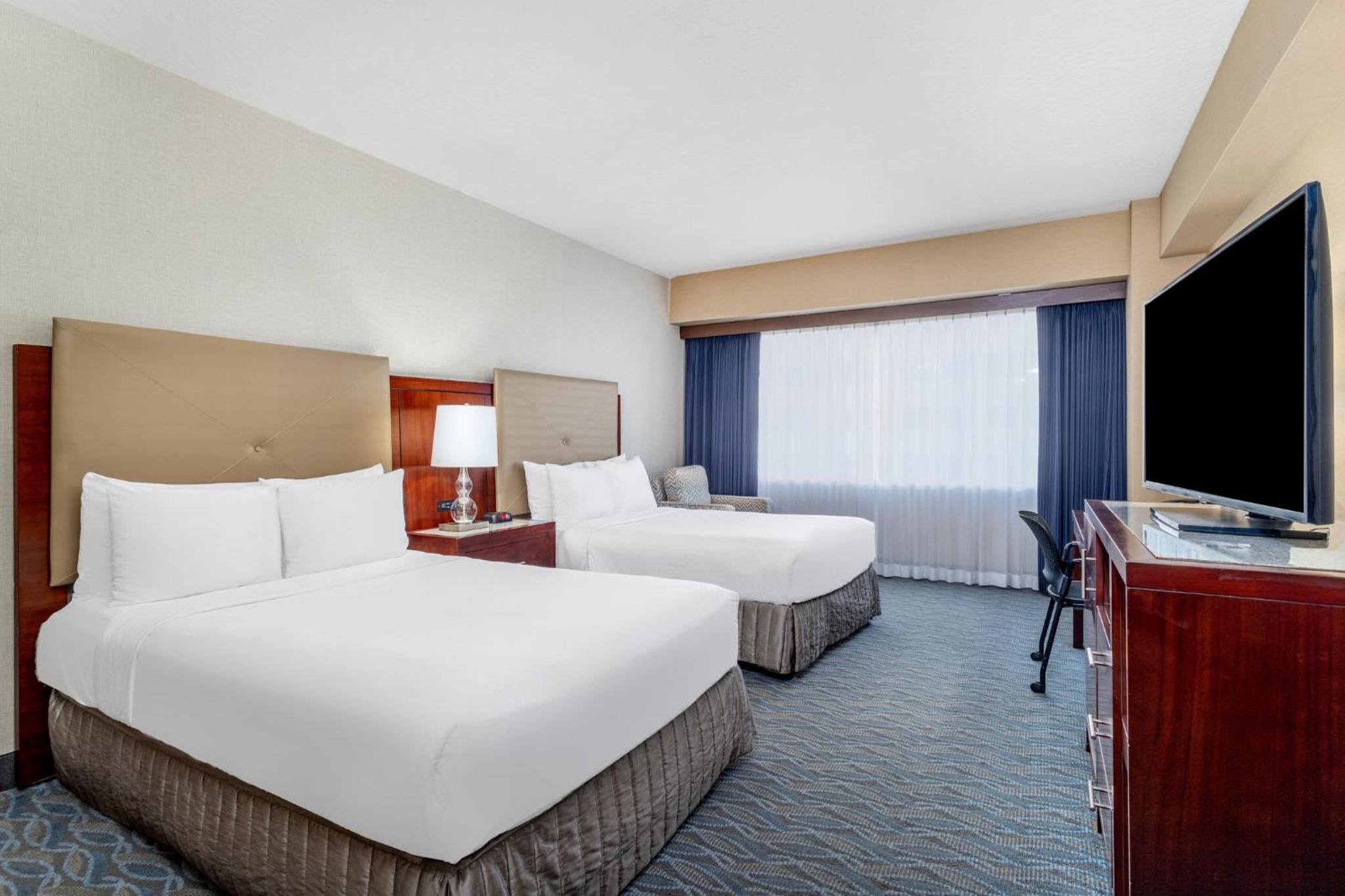 Standard Double Room with Two Double Beds - Photo 4
