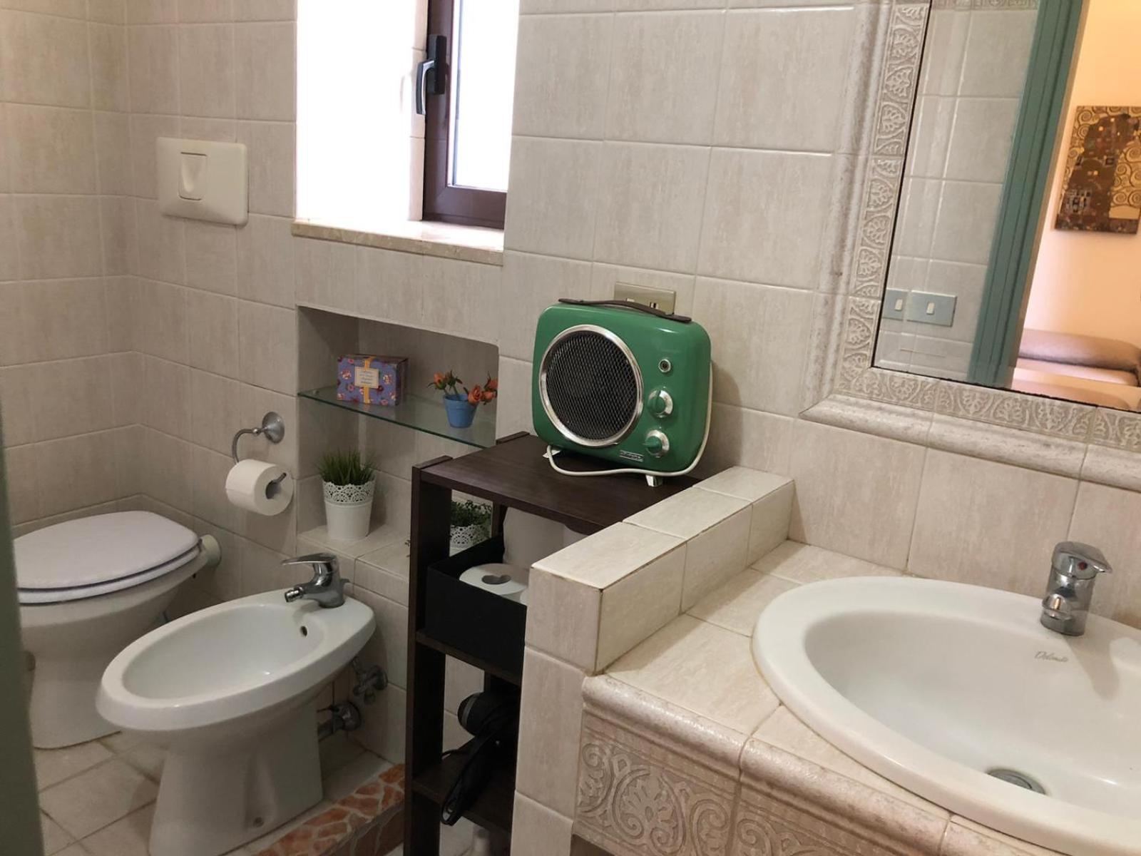 Double Room with Private Bathroom photo 2