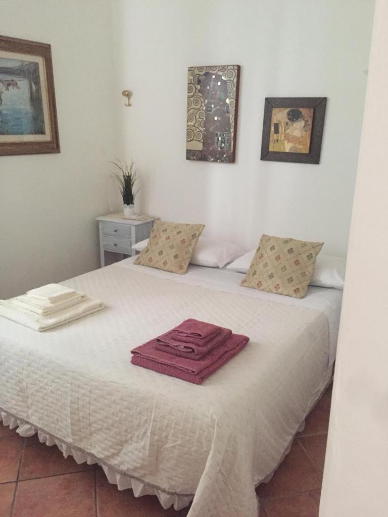 Double Room with Private Bathroom photo 1
