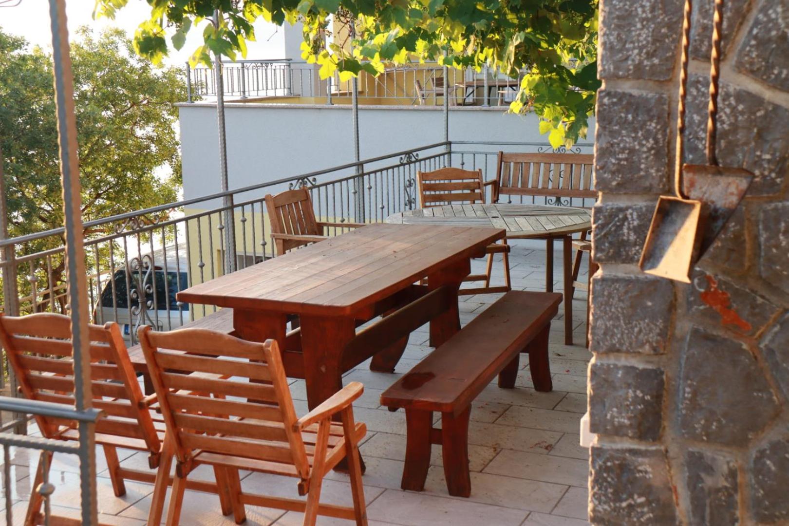 Apartment with Balcony photo 3
