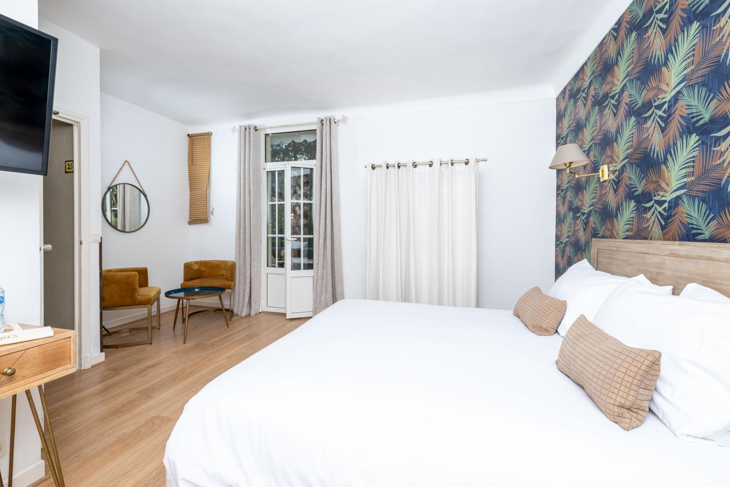 Large Superior Double Room  - Photo 1