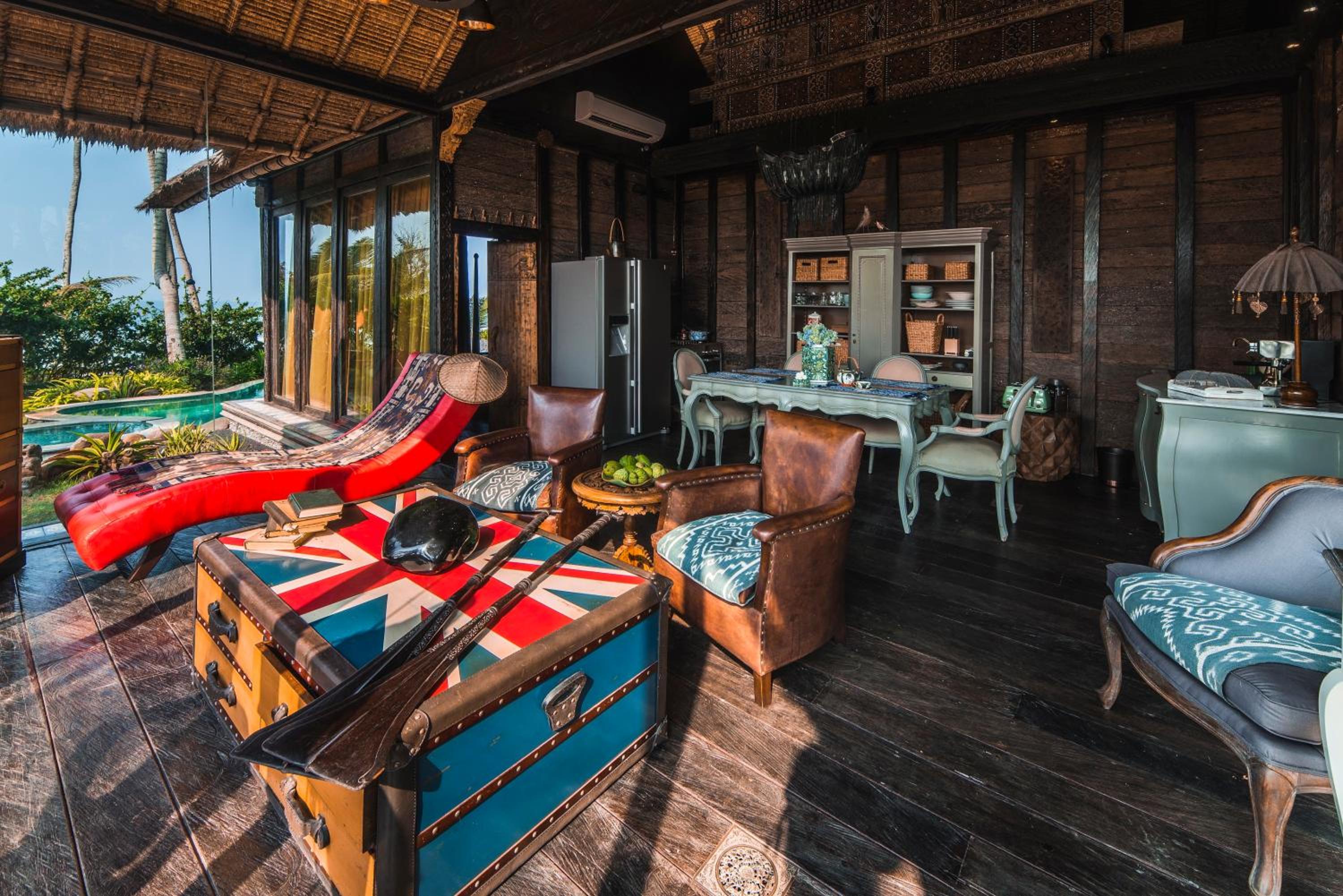 Beachfront Villa Laut
