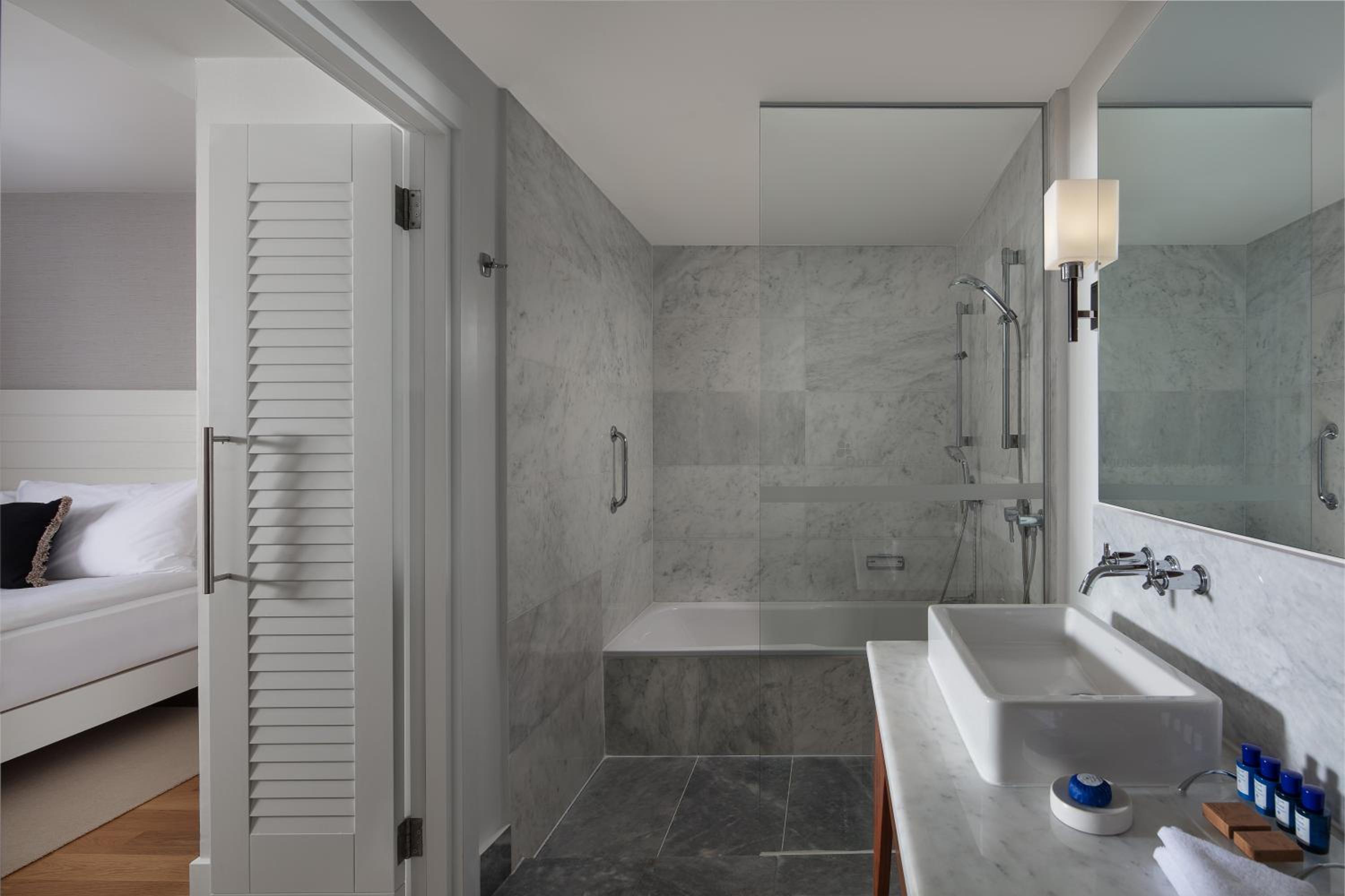  Executive Sea Suite  photo 3
