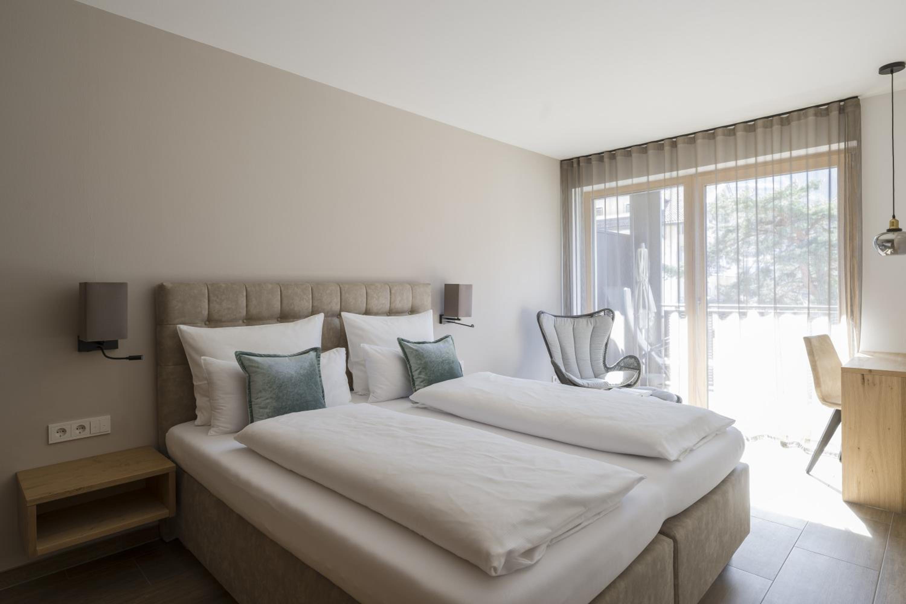 Superior One-Bedroom Apartment With Balcony
