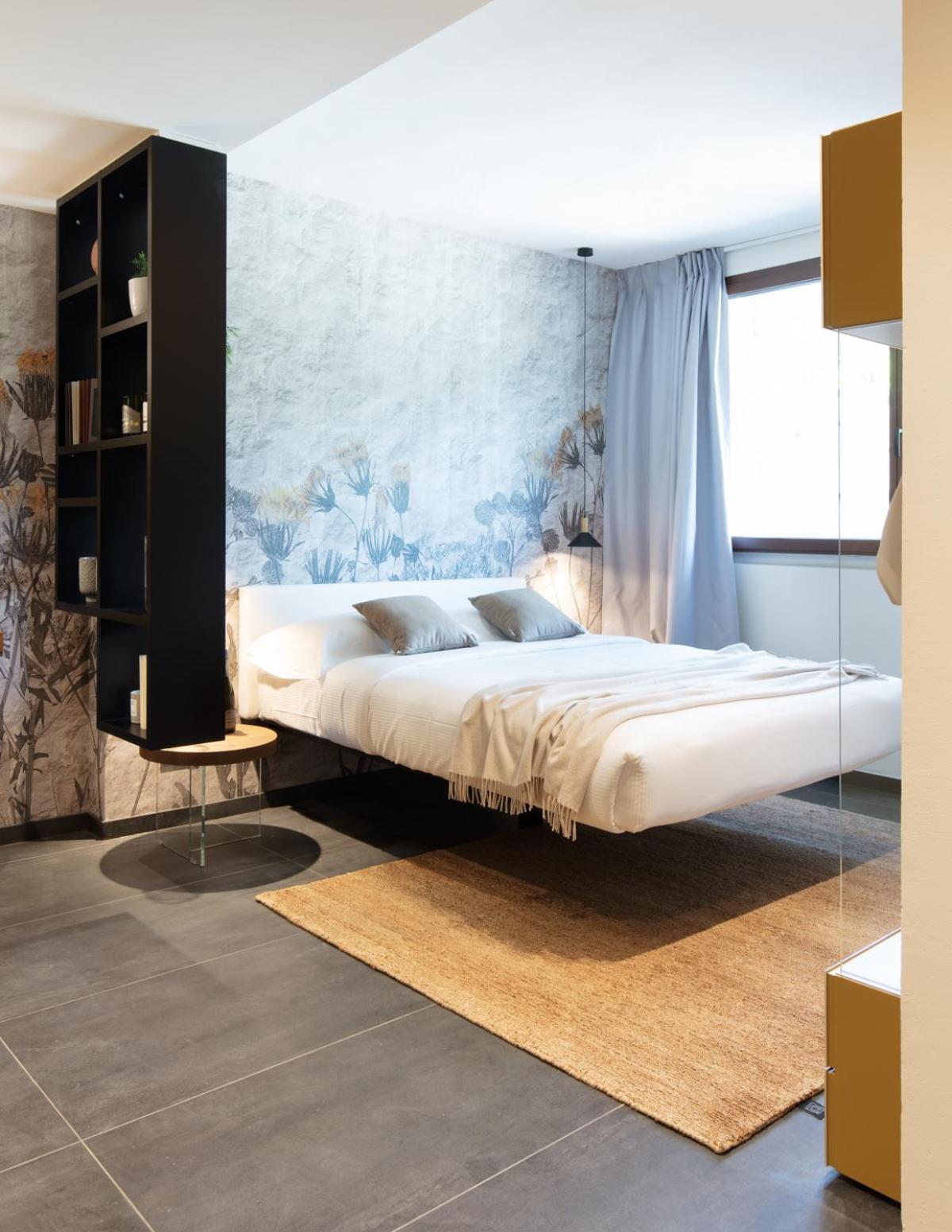 Deluxe King Room photo 1