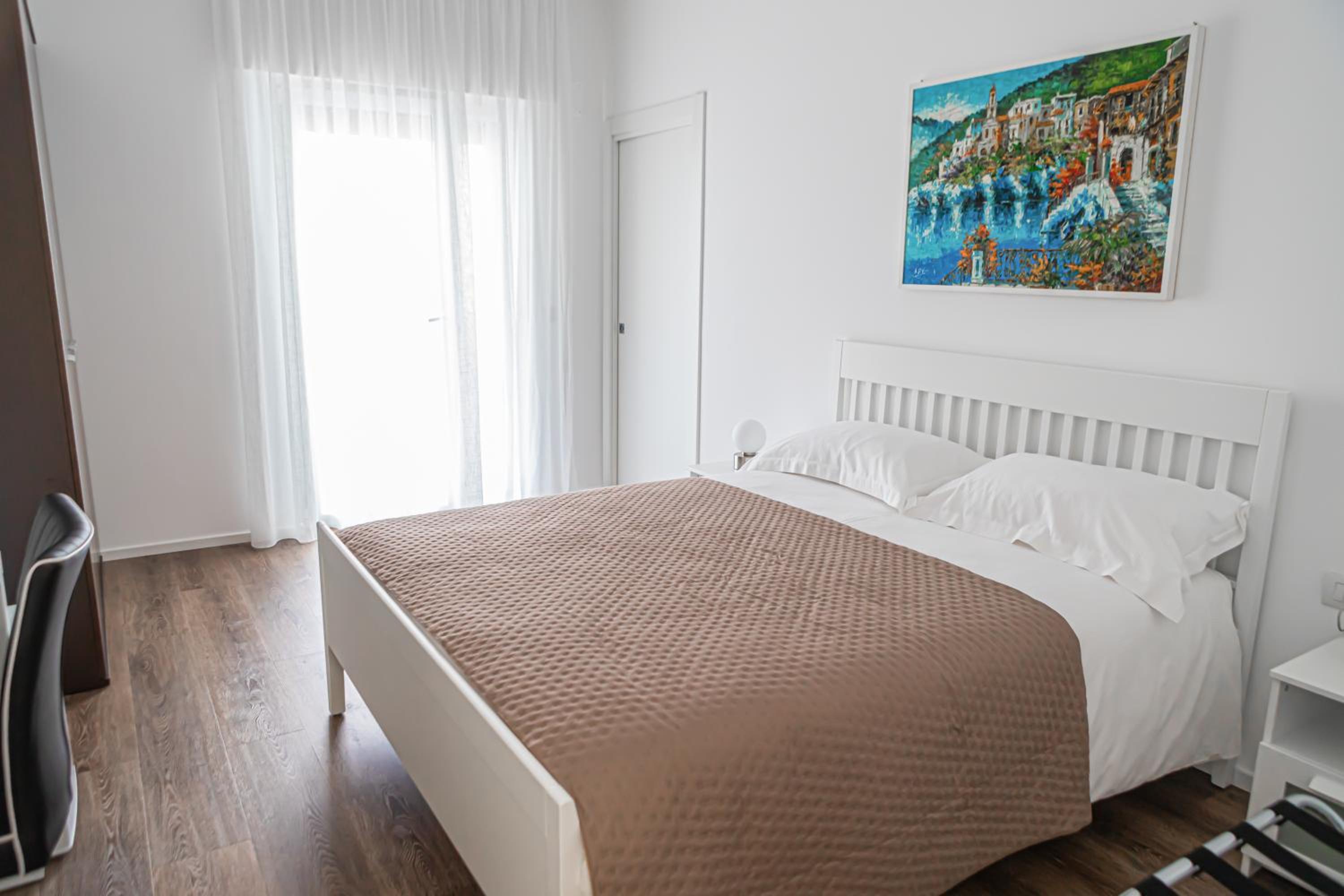 Deluxe Room - Photo 1