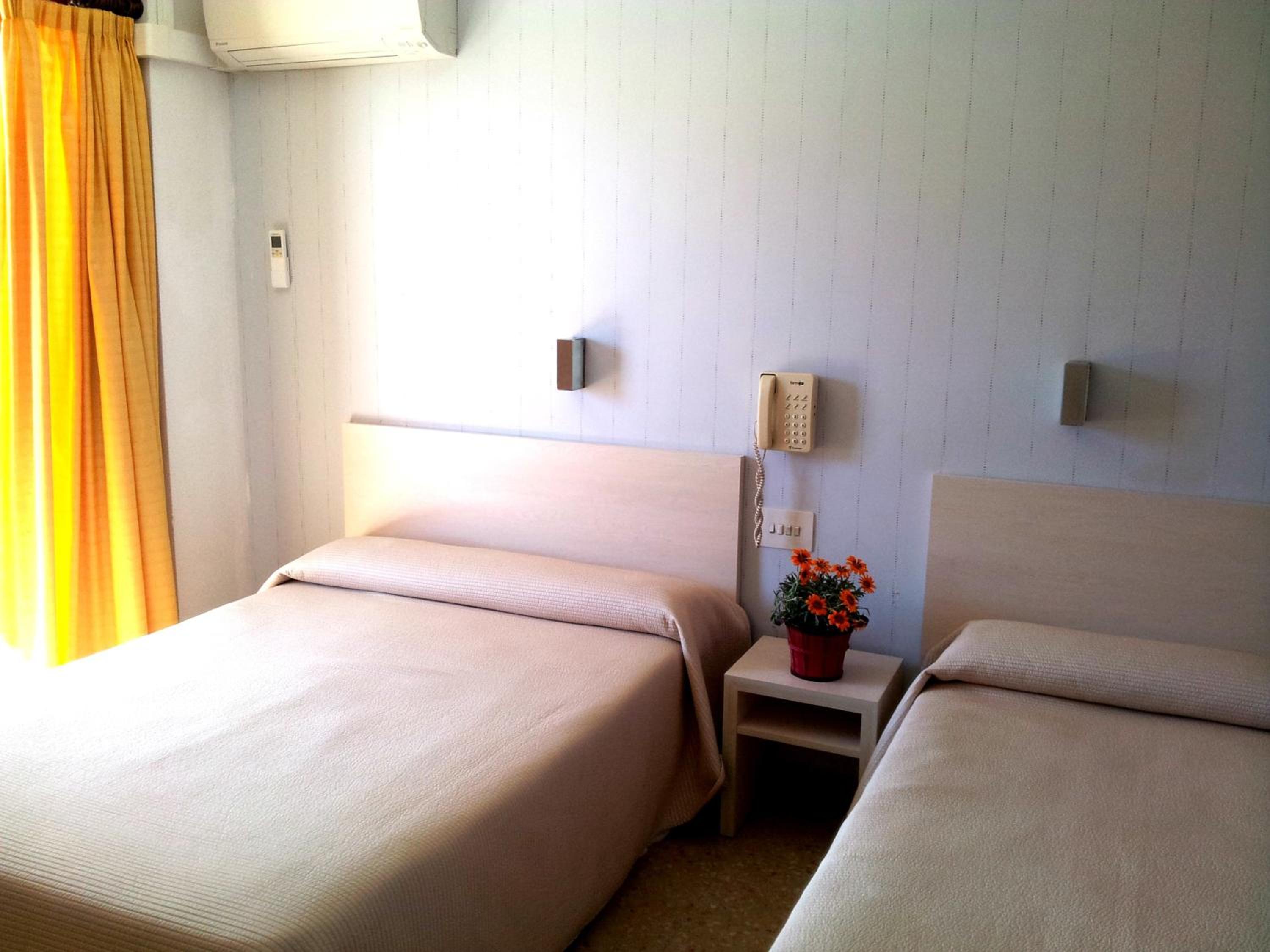 Triple Room photo 3