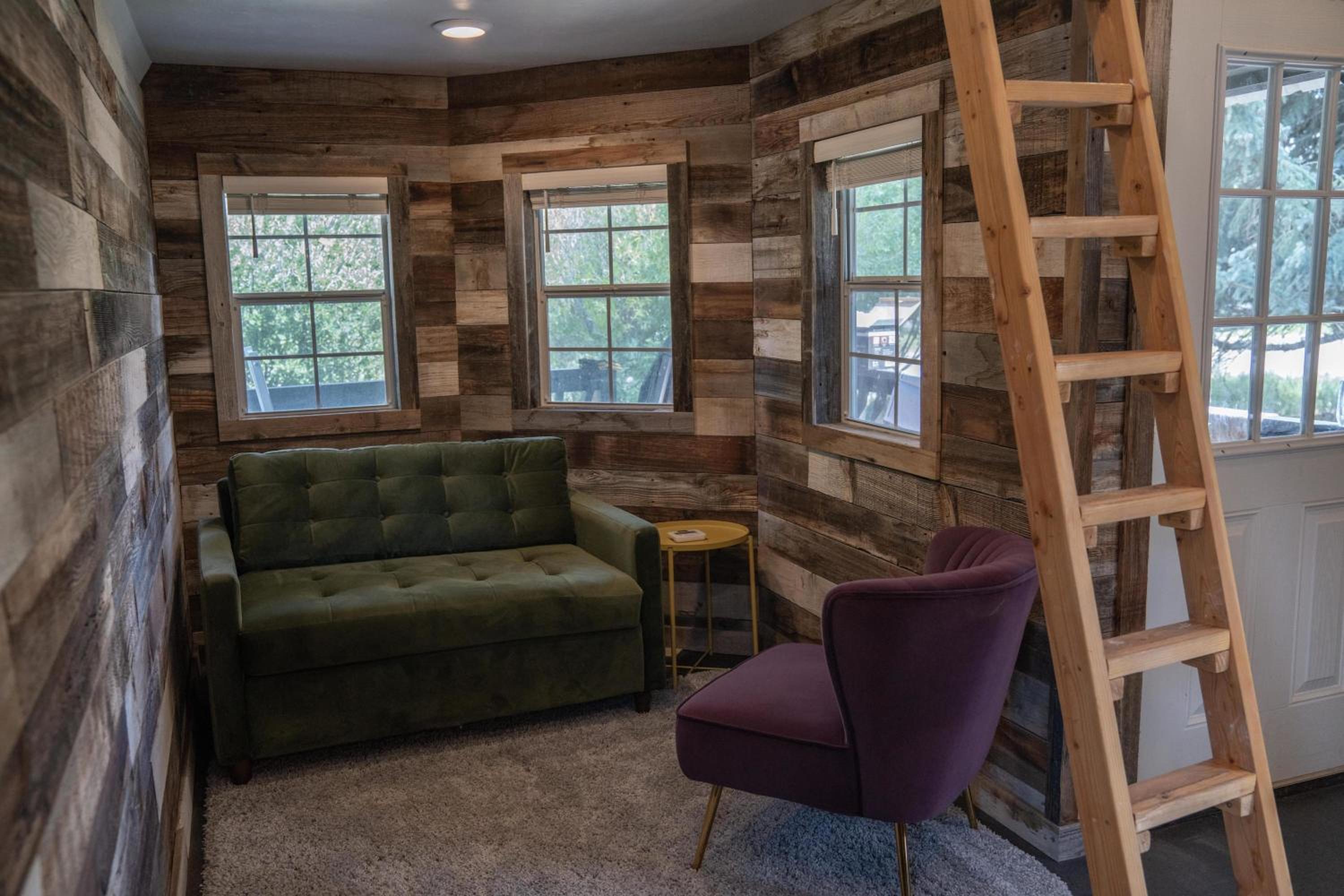 Family Room photo 1
