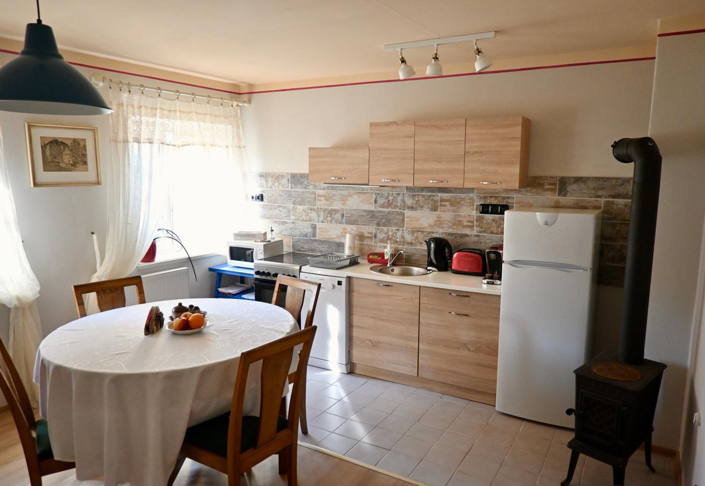 Apartment - Photo 5