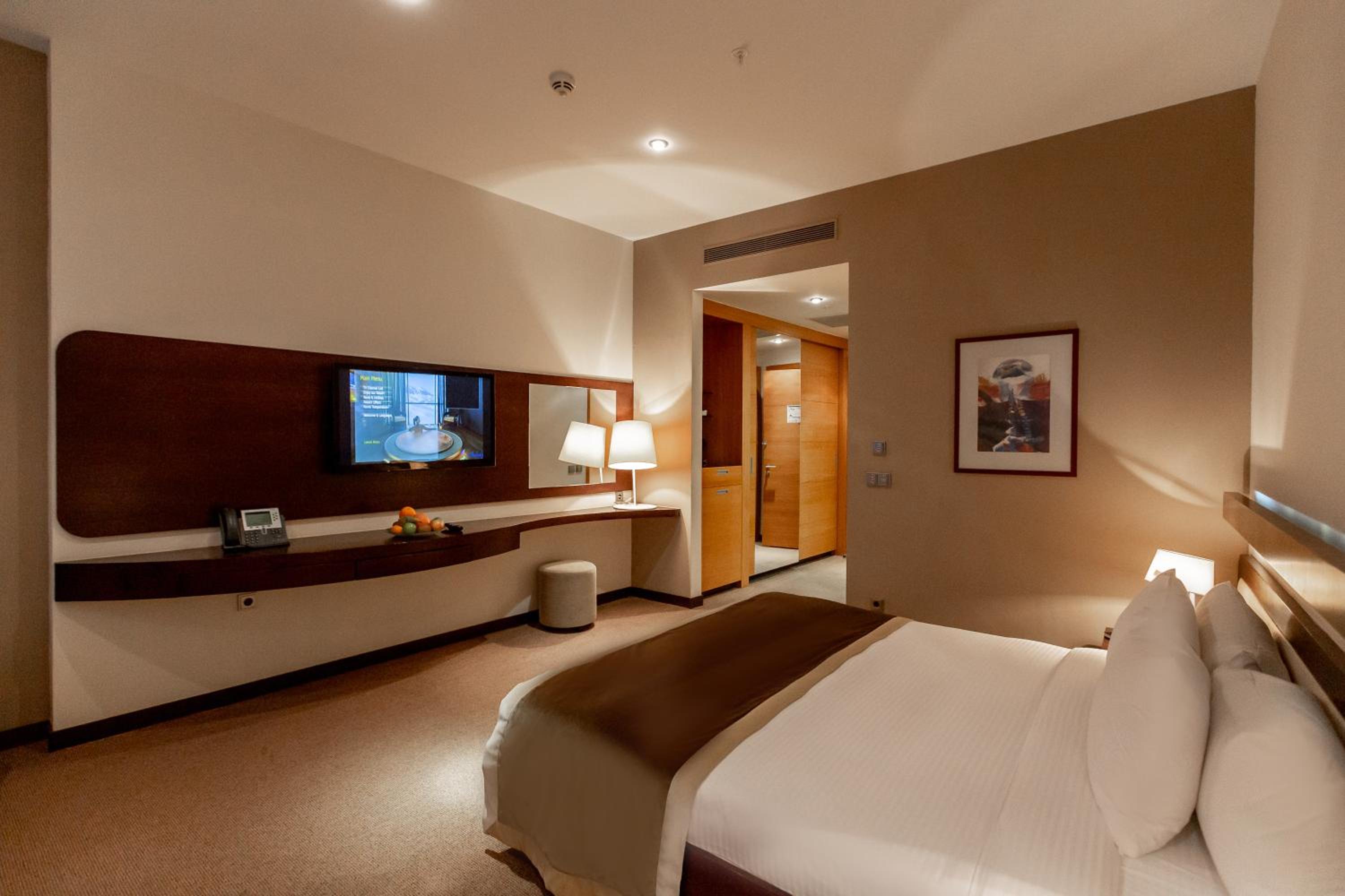 Superior King Room photo 3