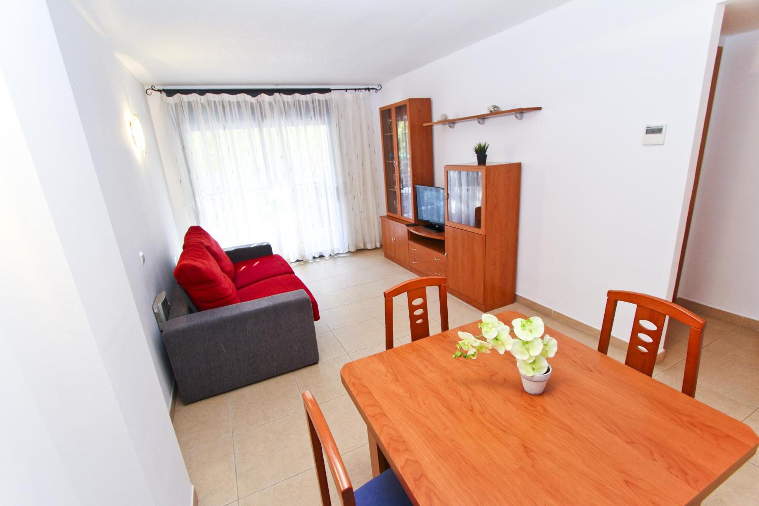 Apartamento con Balcón