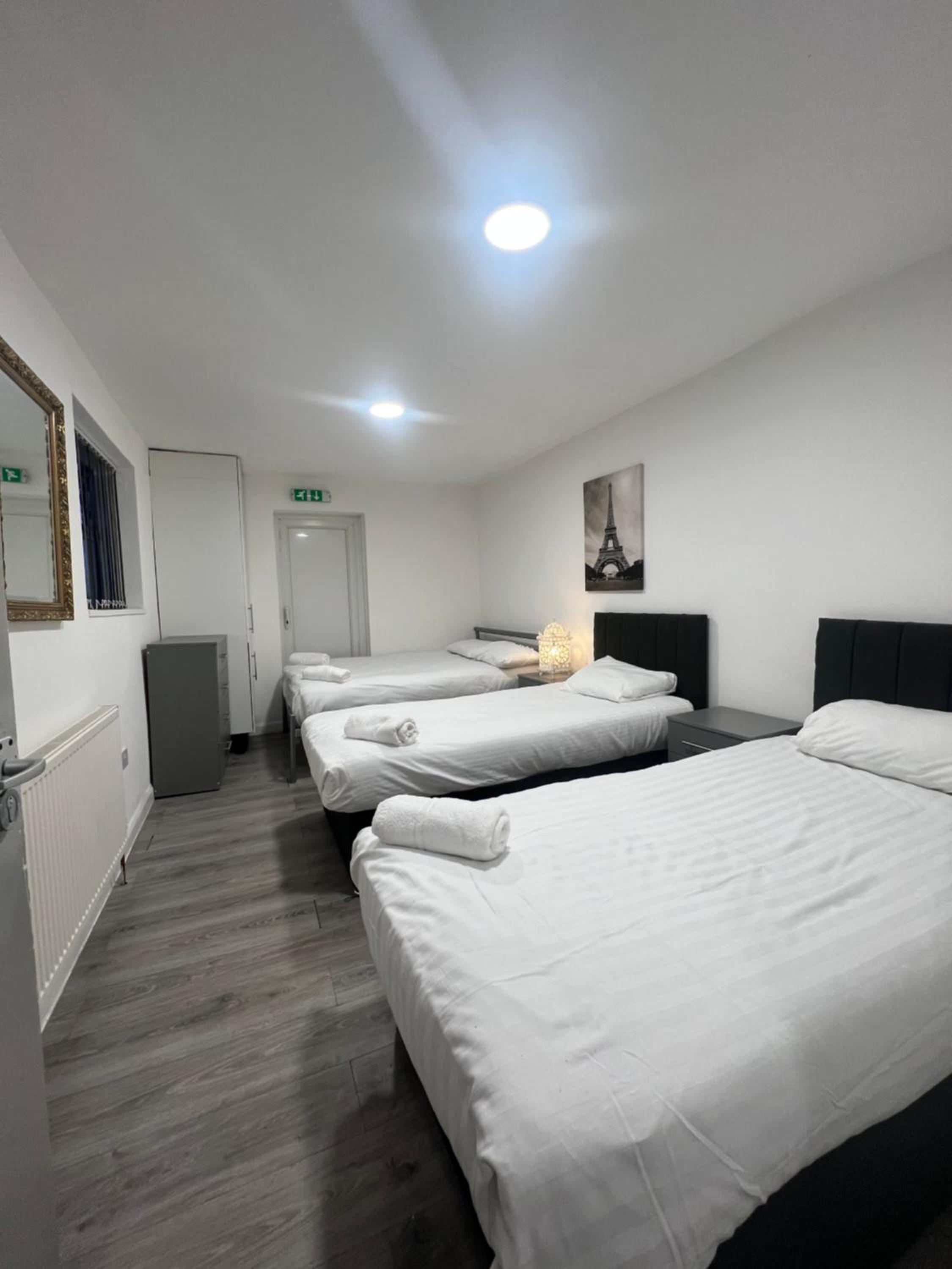 One-Bedroom Apartment - Photo 1
