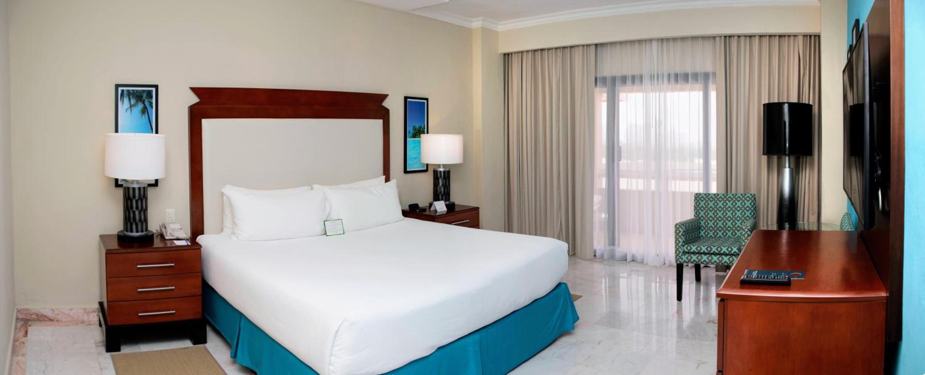 Superior King Room with Garden View, Non-Smoking