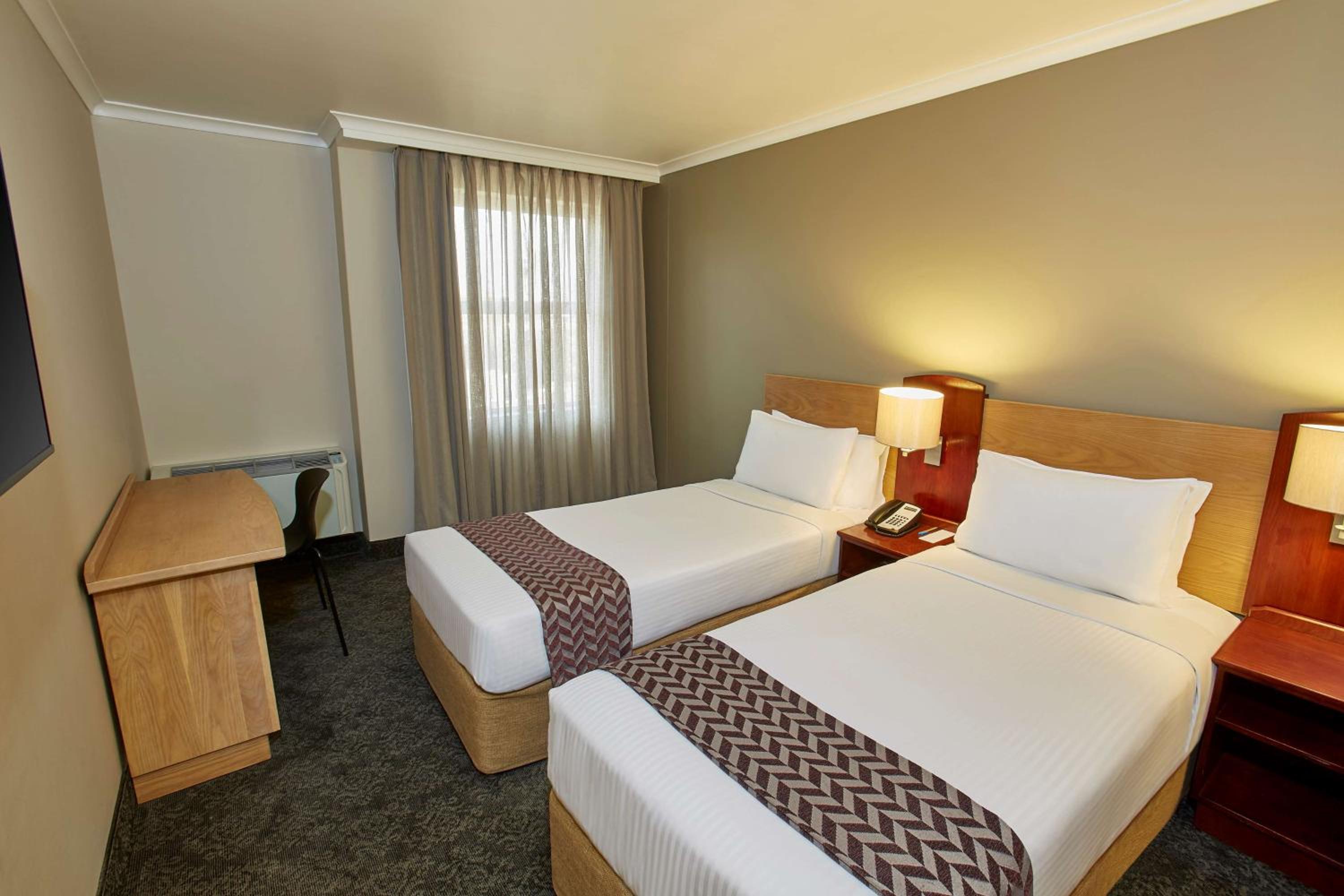 Standard Twin Room - Smoking photo 1