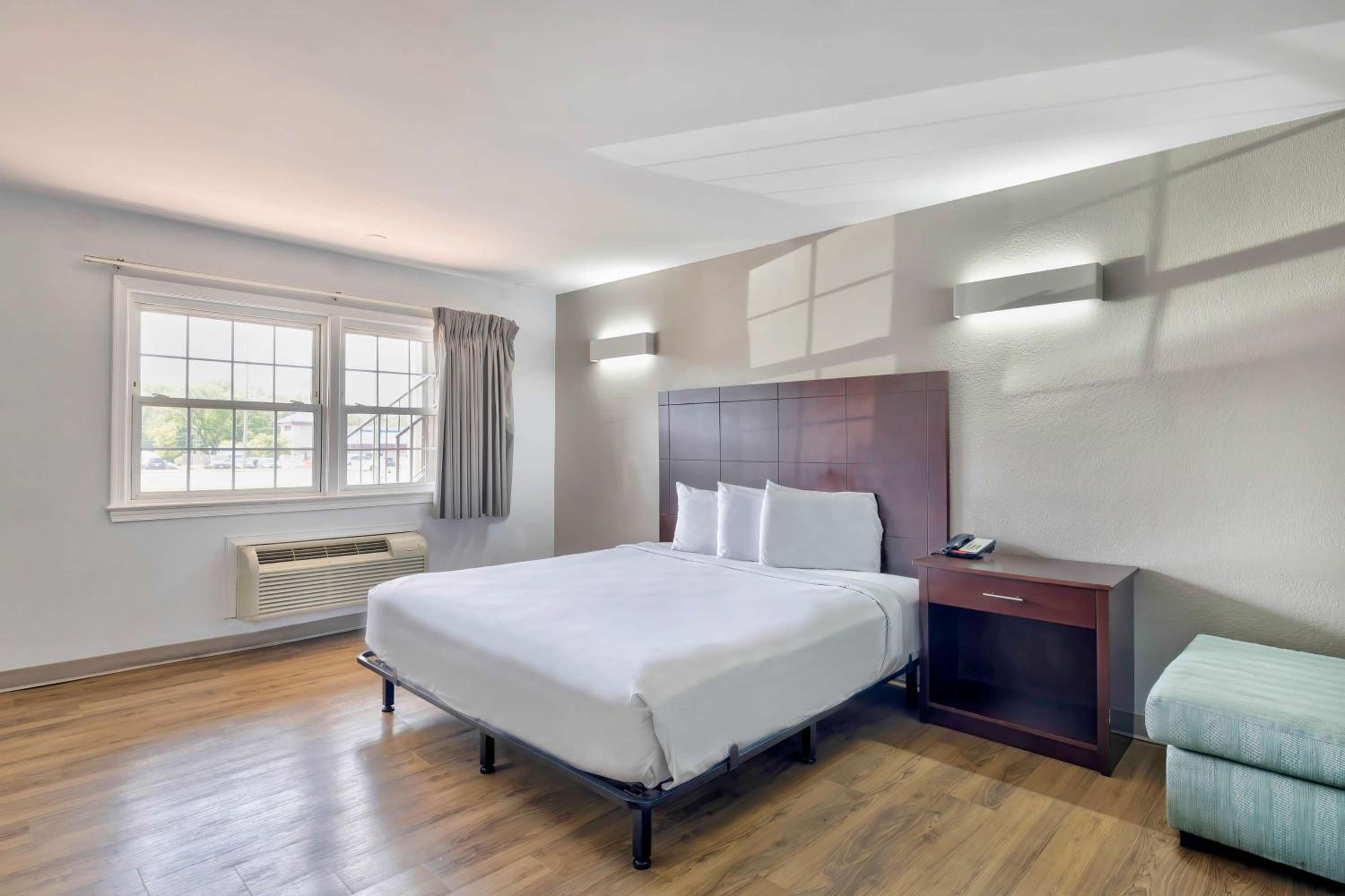 Deluxe Suite photo 2