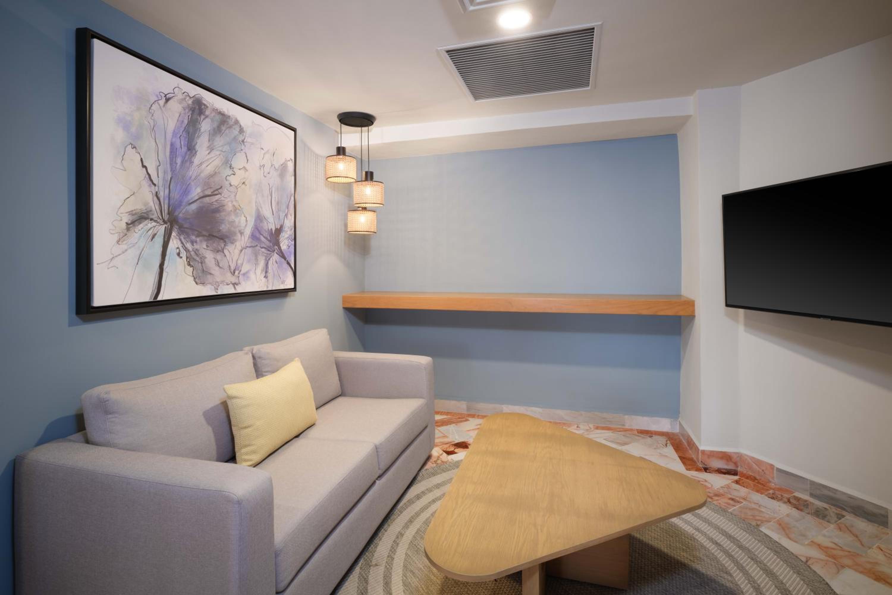 Executive King Suite with Ocean View - Non-Smoking - Photo 3