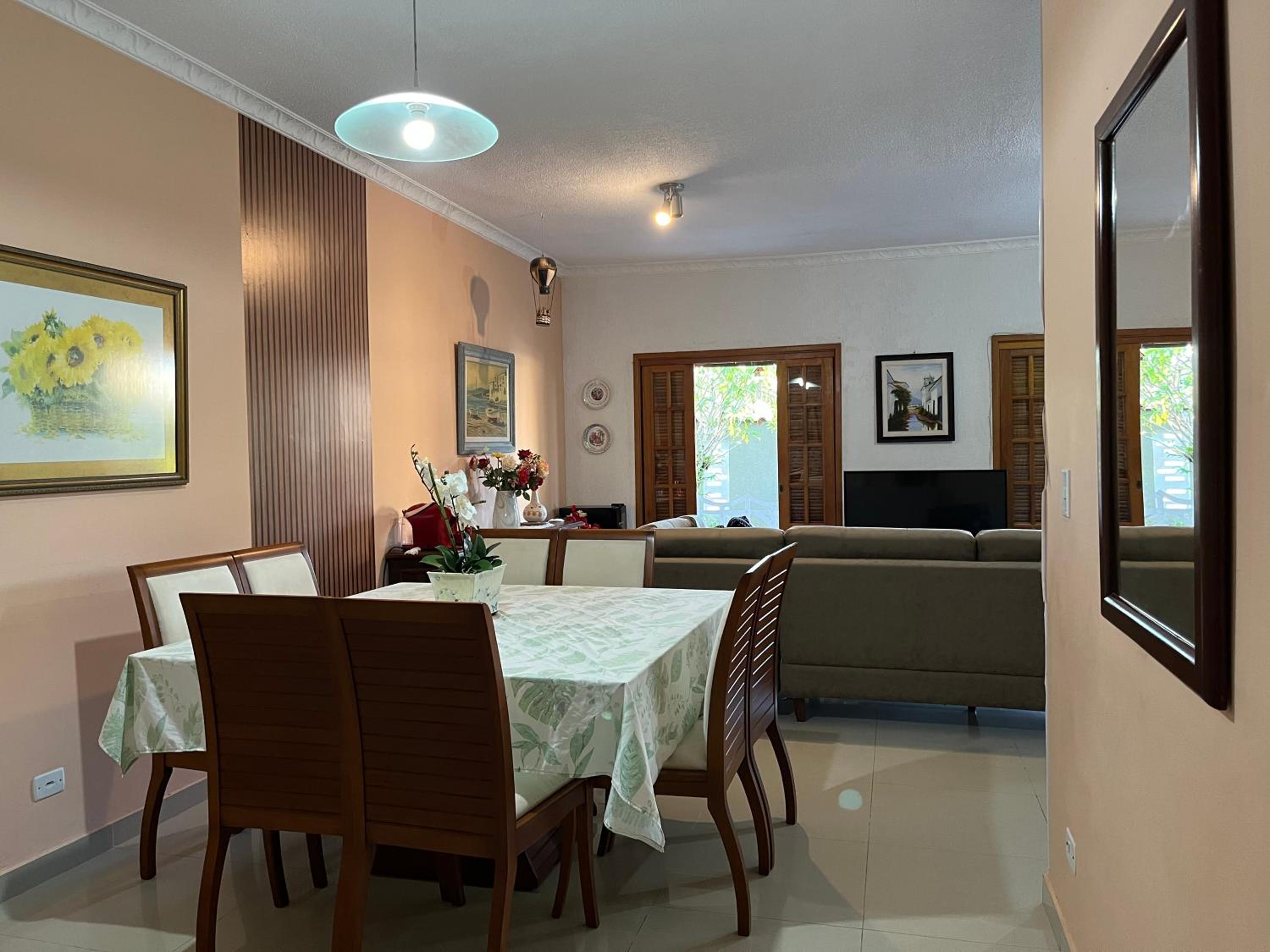 Three-Bedroom House photo 3