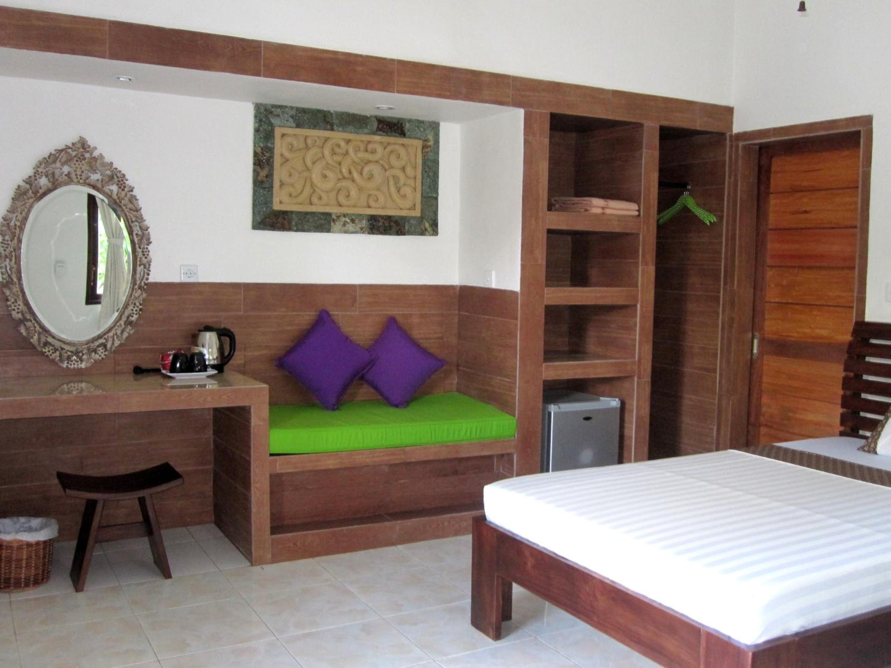 One-Bedroom Twin Bungalow with Garden View