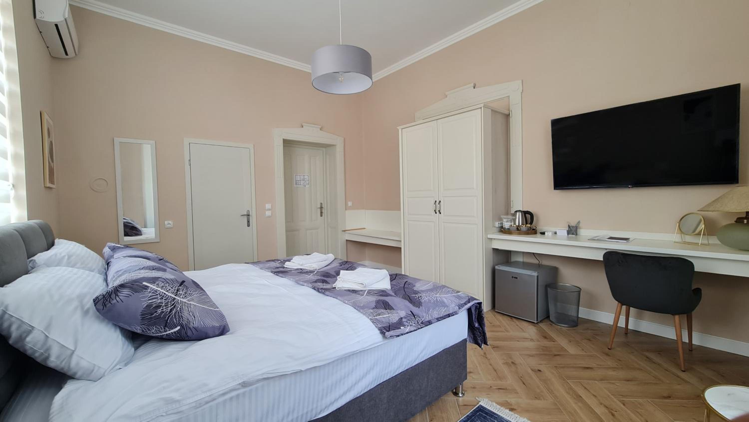 Deluxe Queen Room photo 1