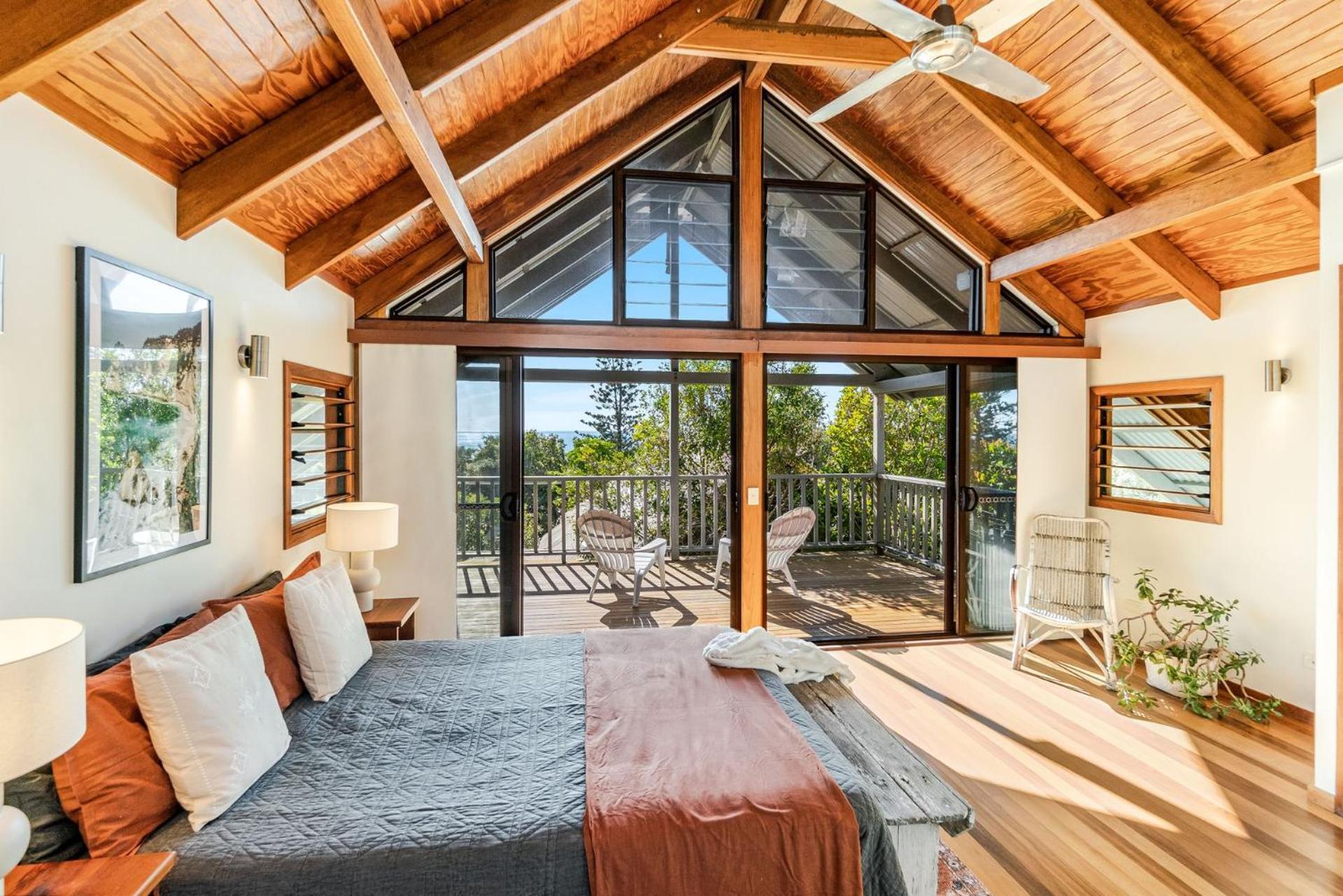 Four-Bedroom House photo 1
