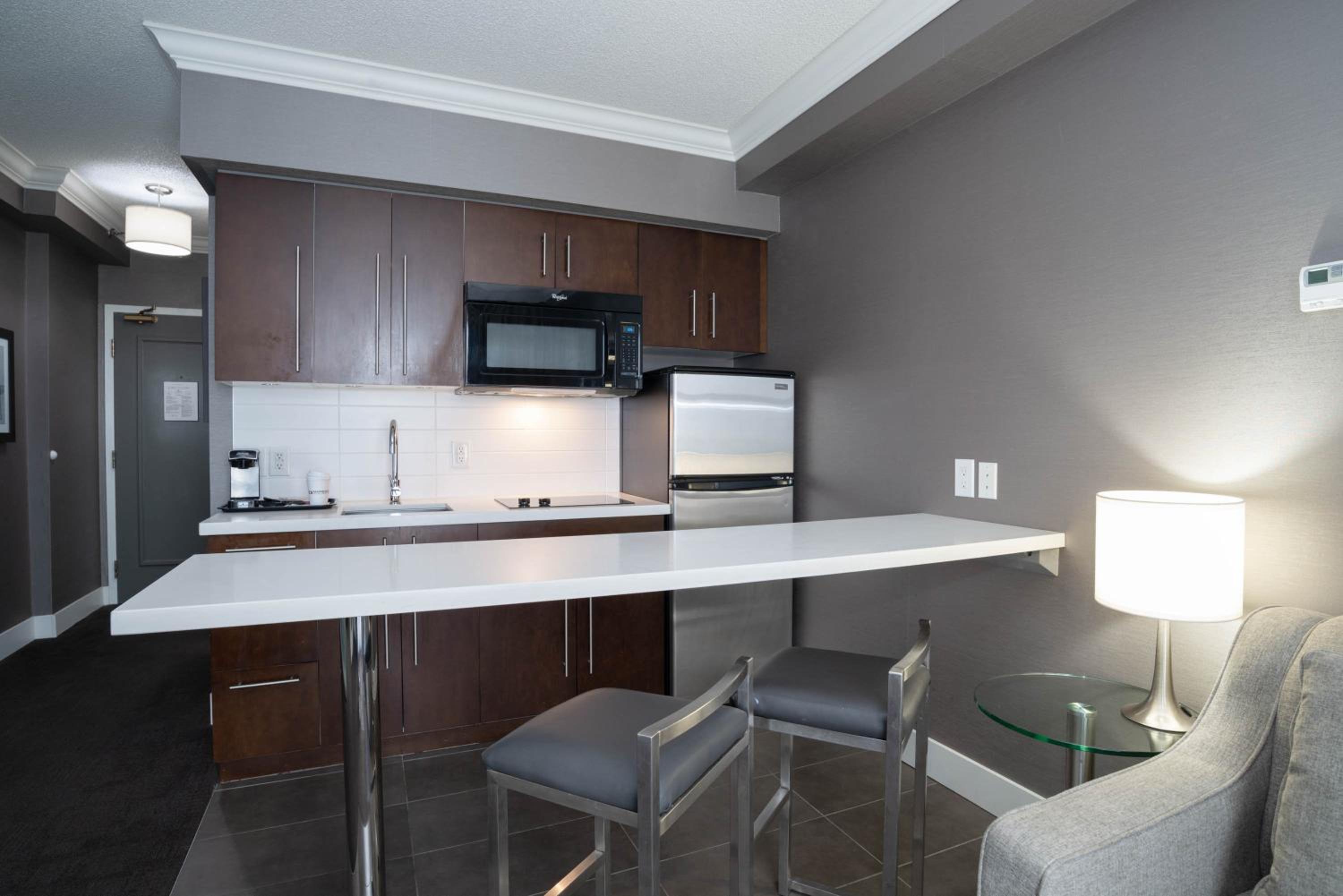Standard Suite, 1 King Bed, Sofa Bed, Kitchen thumbnail 6