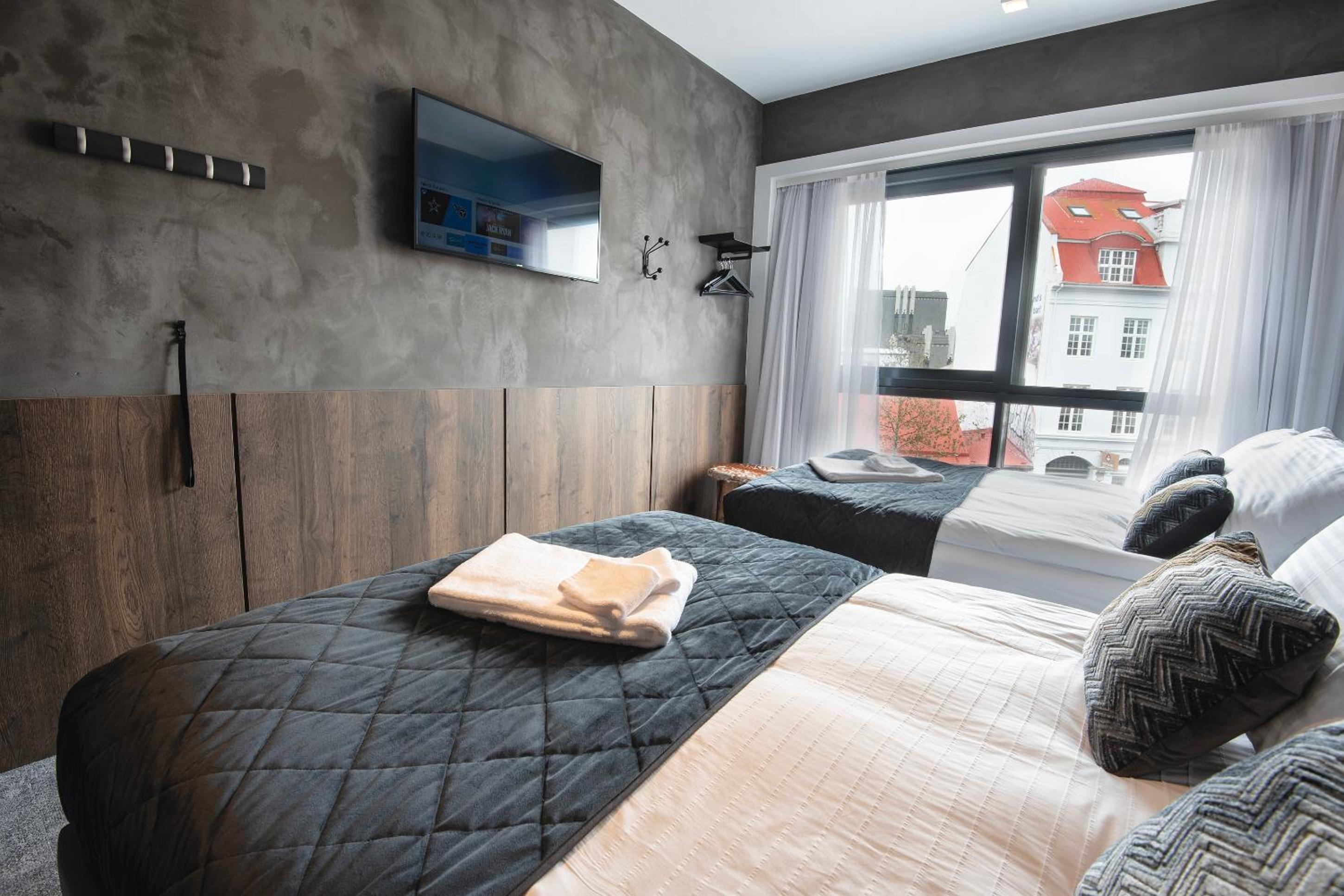 Quadruple Room with Private Bathroom