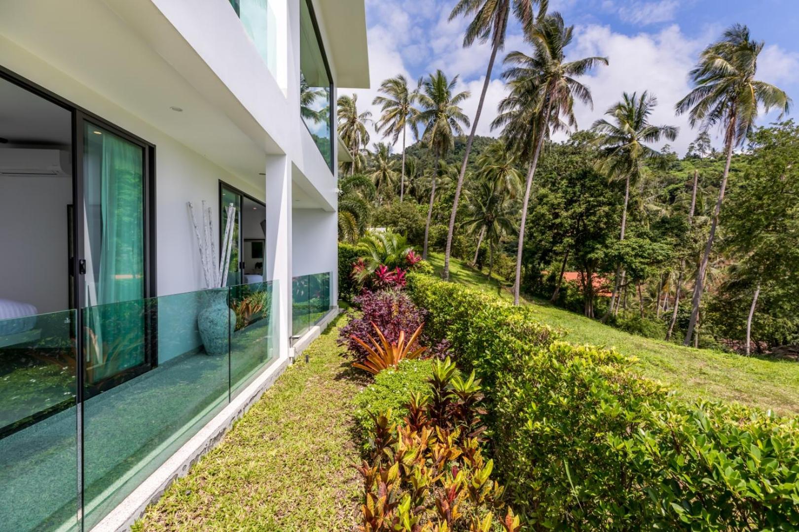 Villa with Sea View photo 3