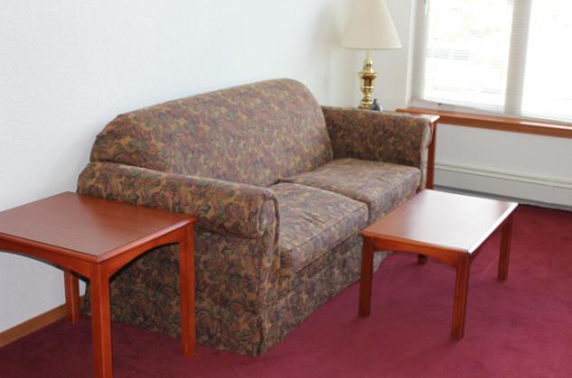 One-Bedroom Queen Suite photo 3