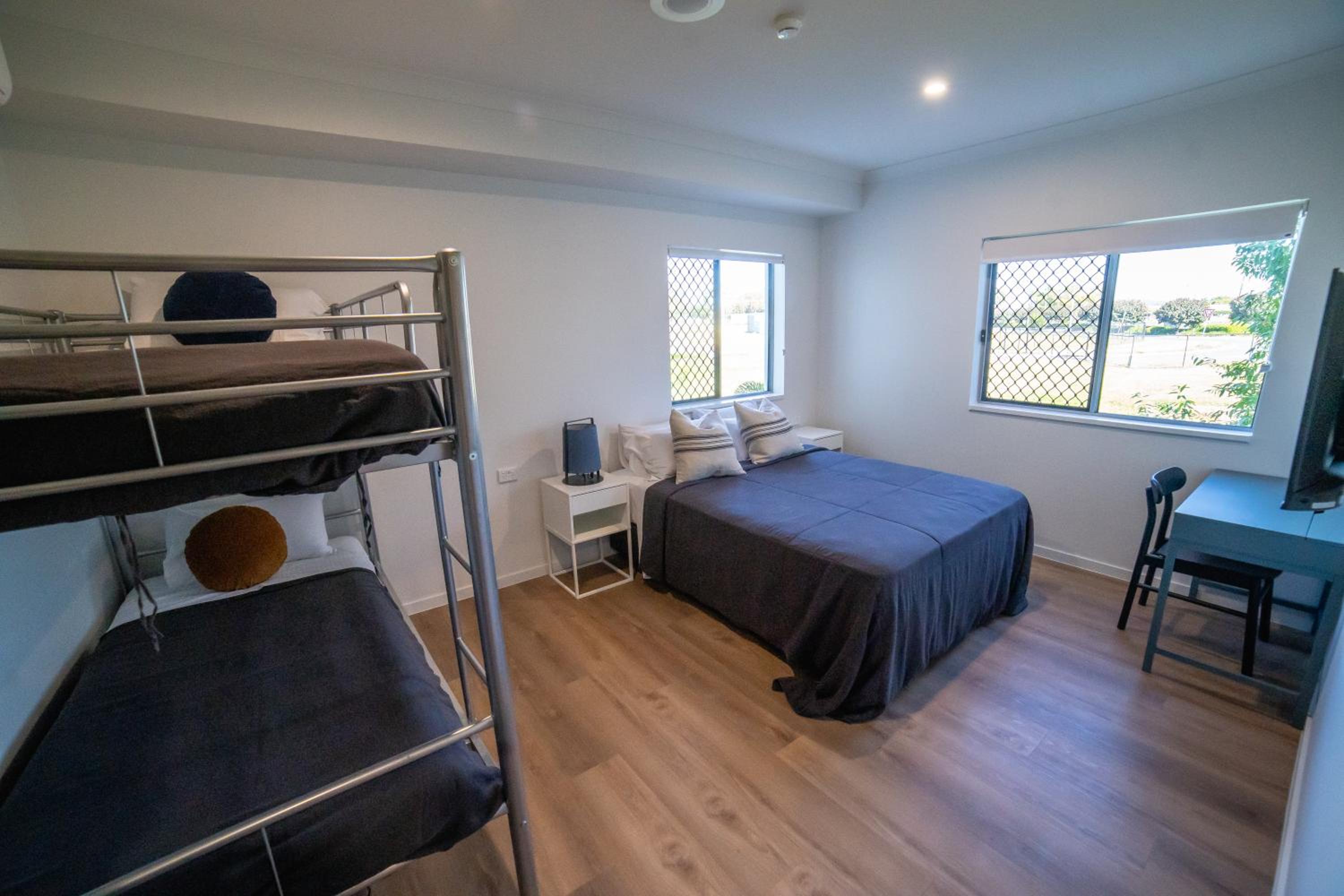 Quadruple Room With Private Bathroom photo 1