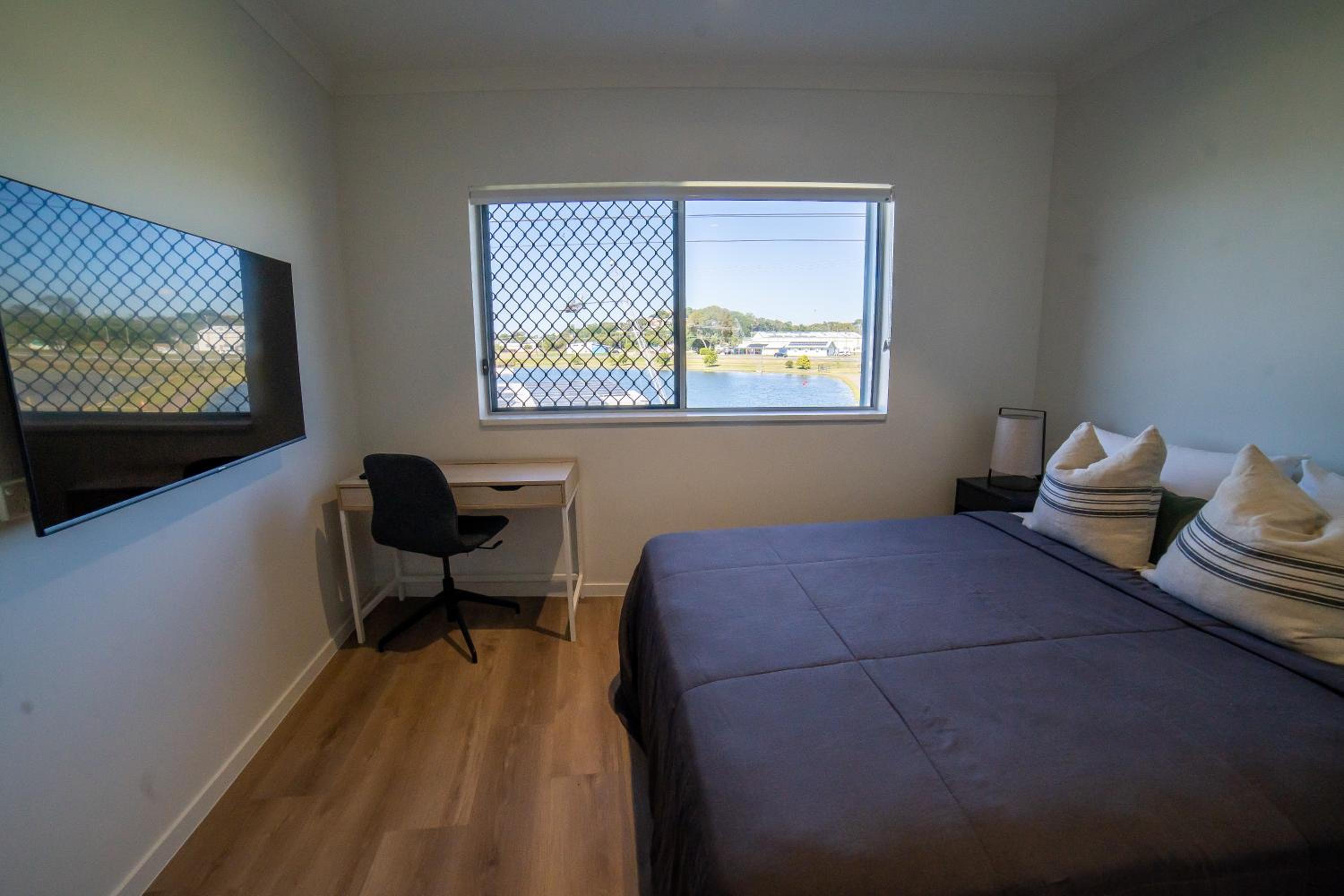 Deluxe King Room photo 1