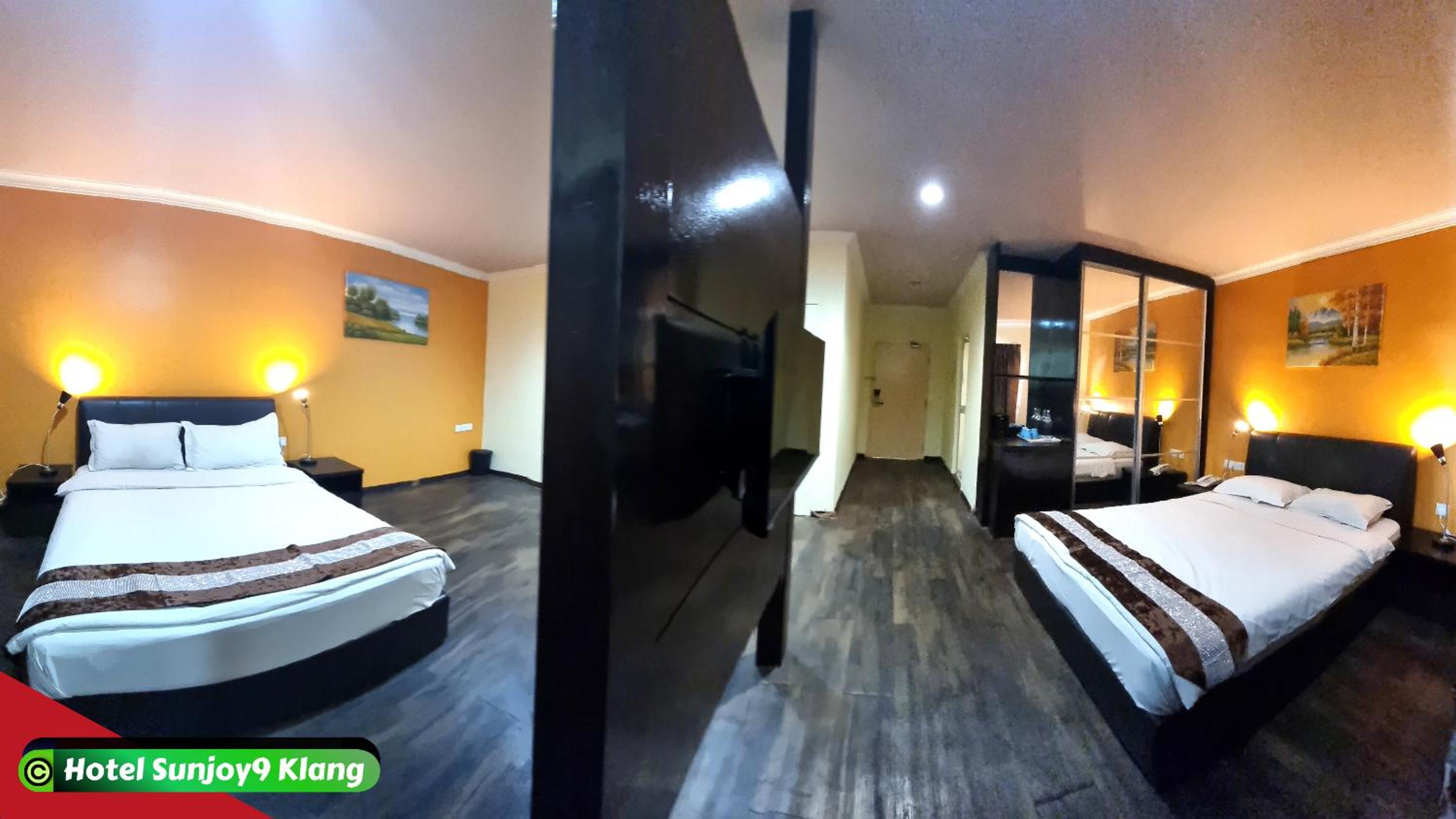 Premium Family-4 Suite with Jacuzzi Spa Bath - Photo 9