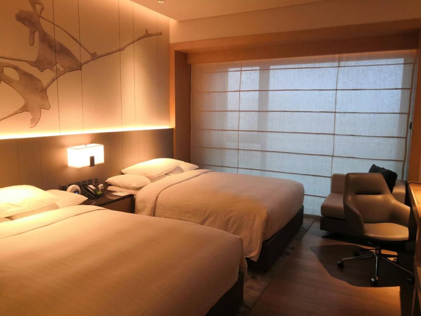 Premier Twin Room photo 3