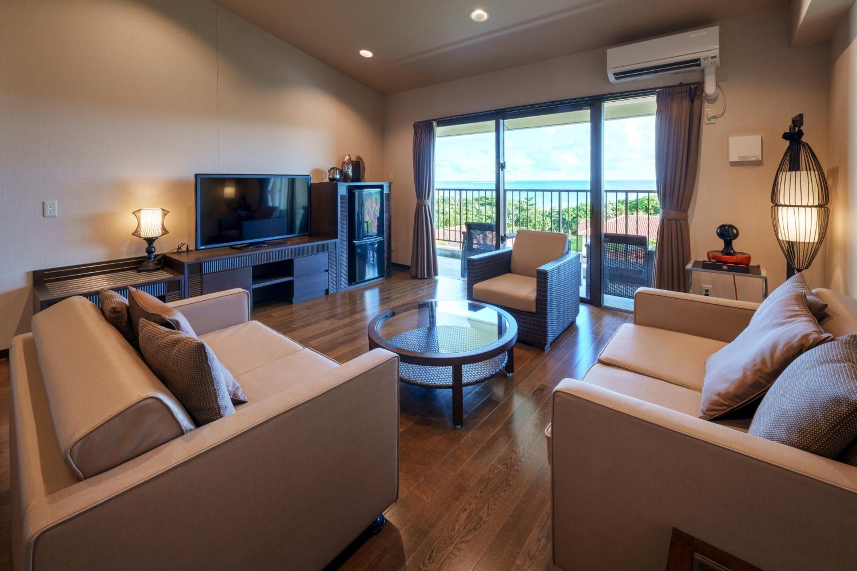 Superior Room with Terrace and Ocean View - Villa Garden - Photo 1