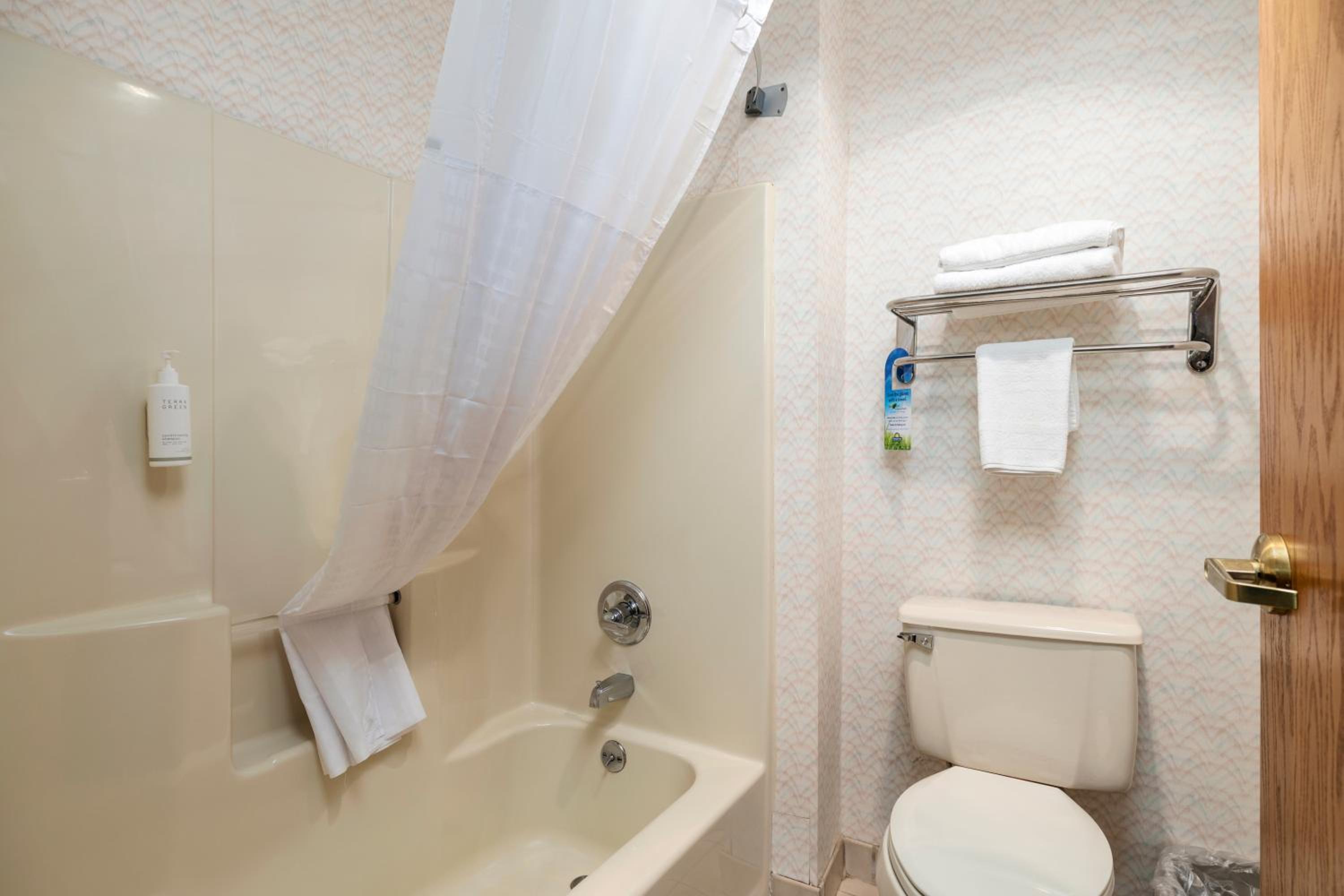 King Room - Mobility Access/Non-Smoking - Photo 7