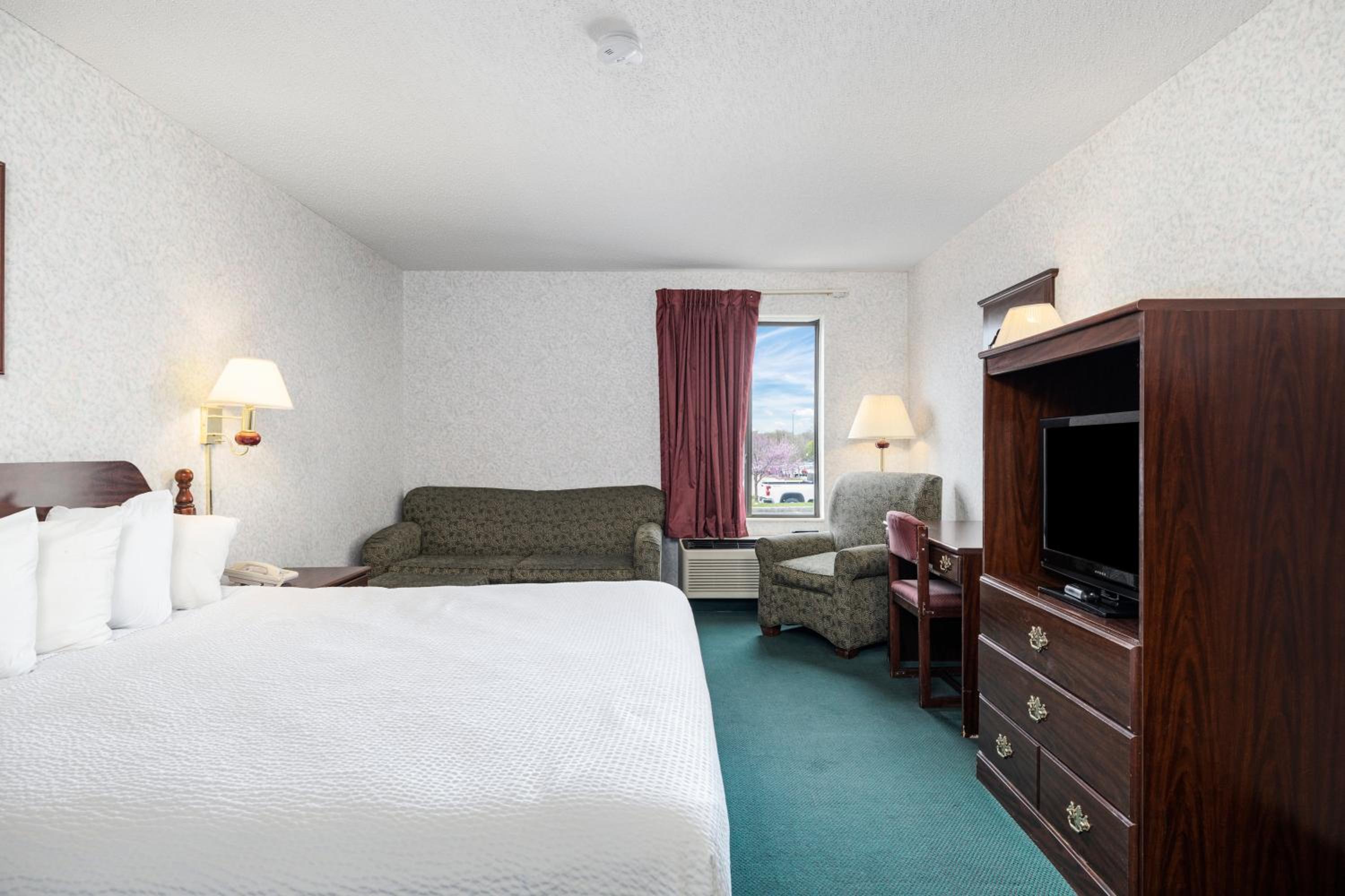 King Room - Mobility Access/Non-Smoking - Photo 5