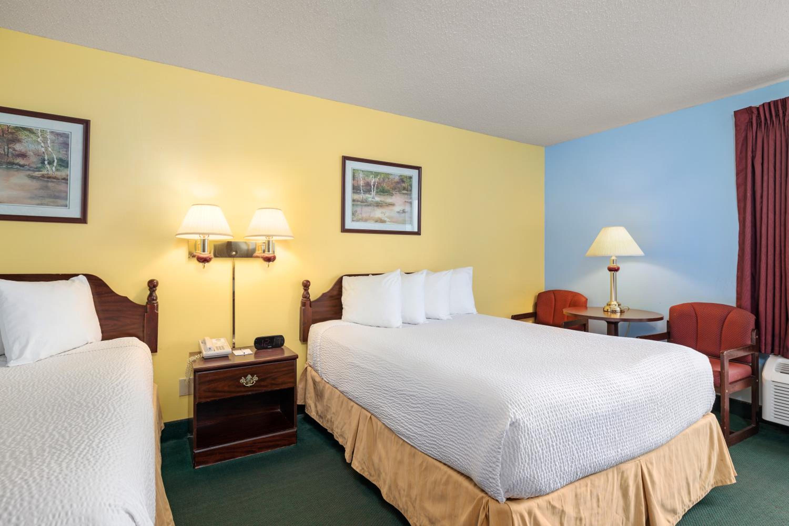 Double Room with Two Double Beds - Non-Smoking - Photo 7