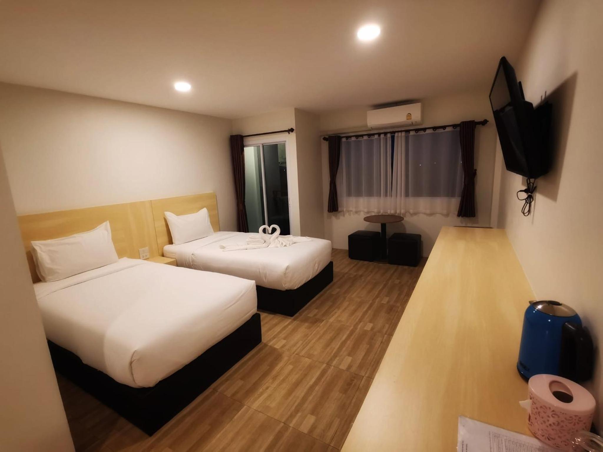 Deluxe Twin Room - Photo 4