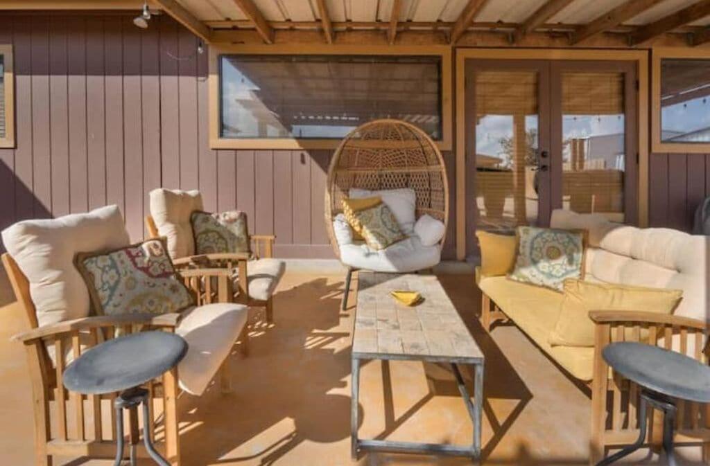 Four-Bedroom House photo 2